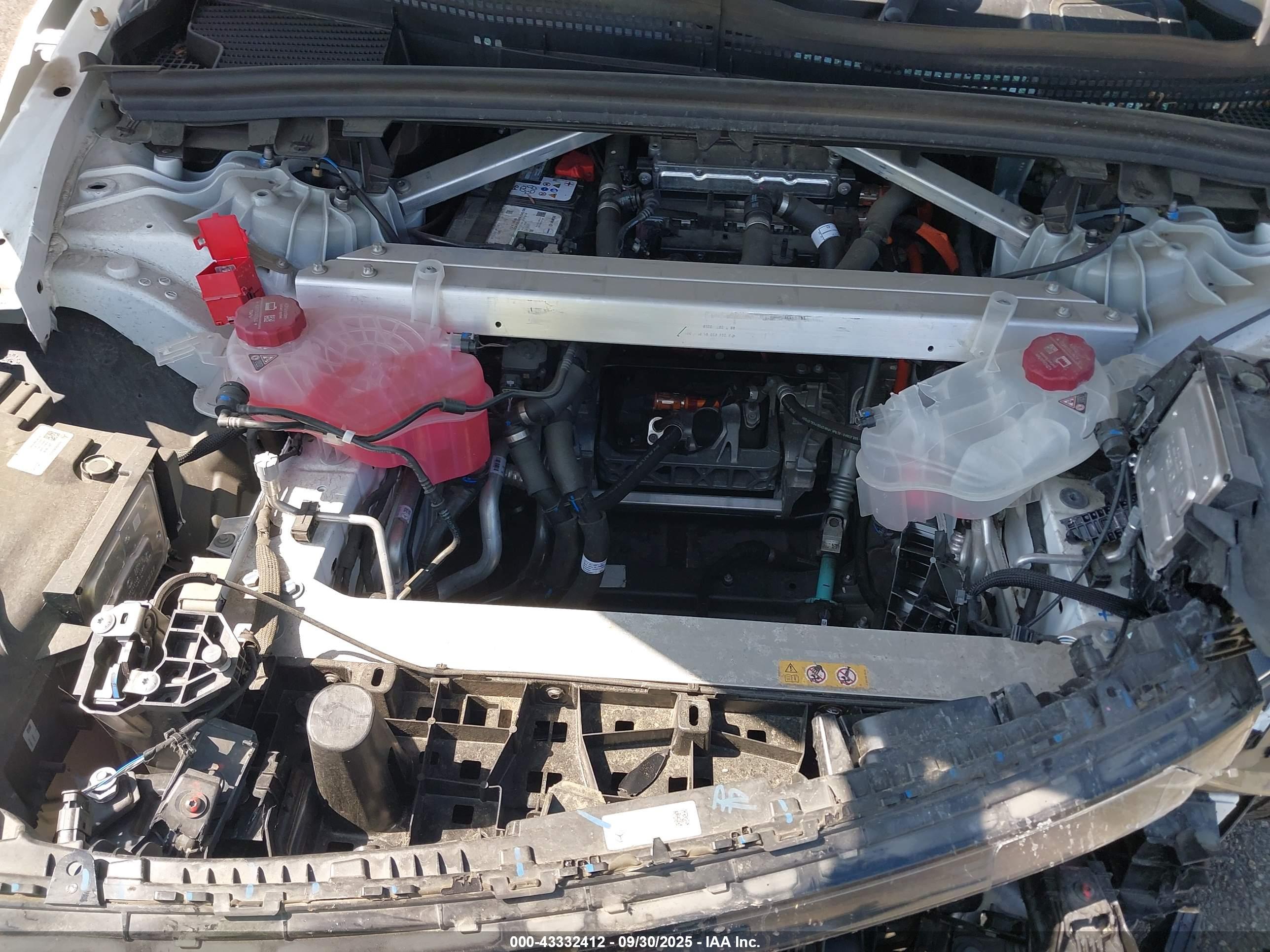 MERCEDES-BENZ EQS image 10