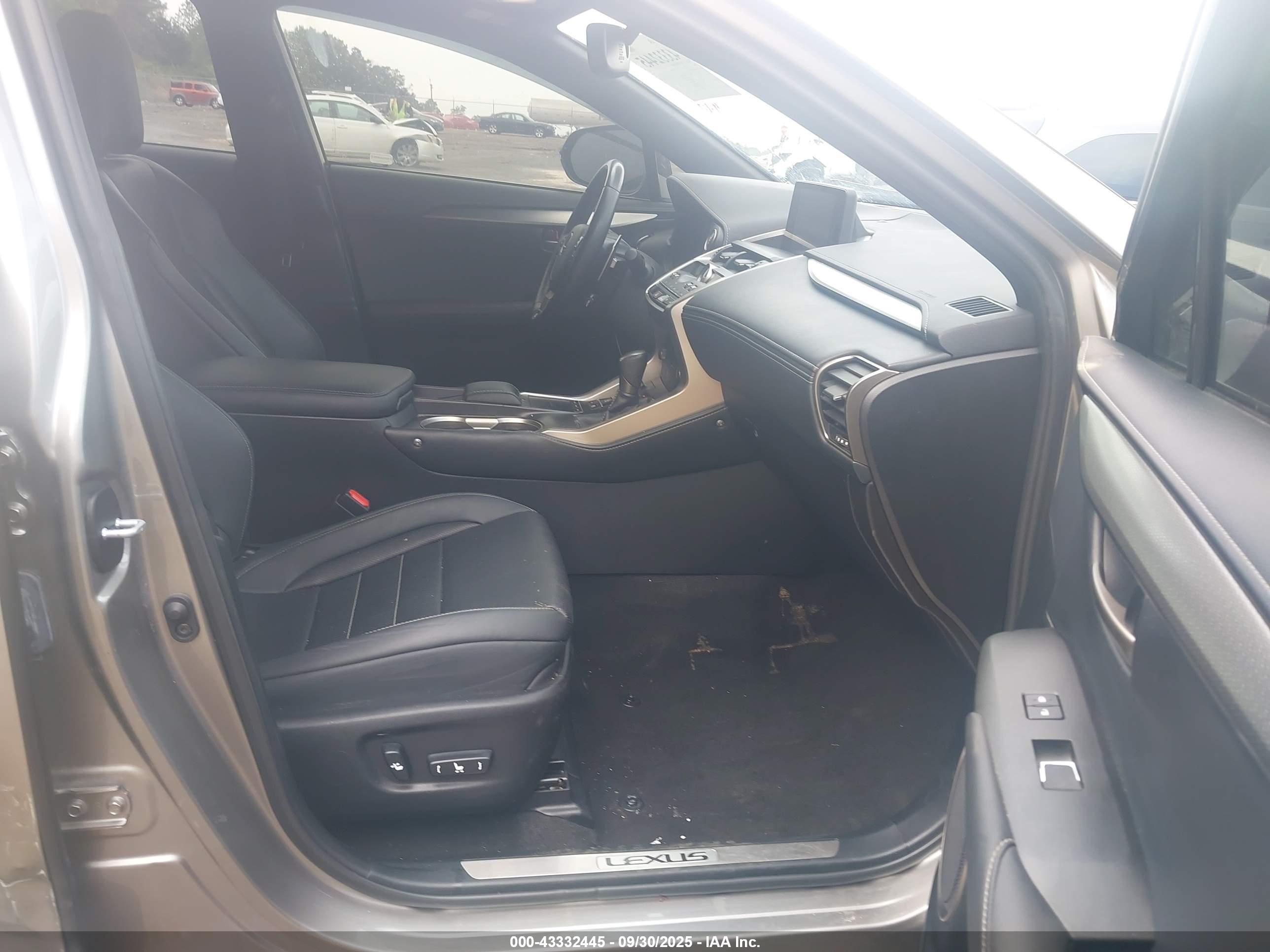 LEXUS NX image 5