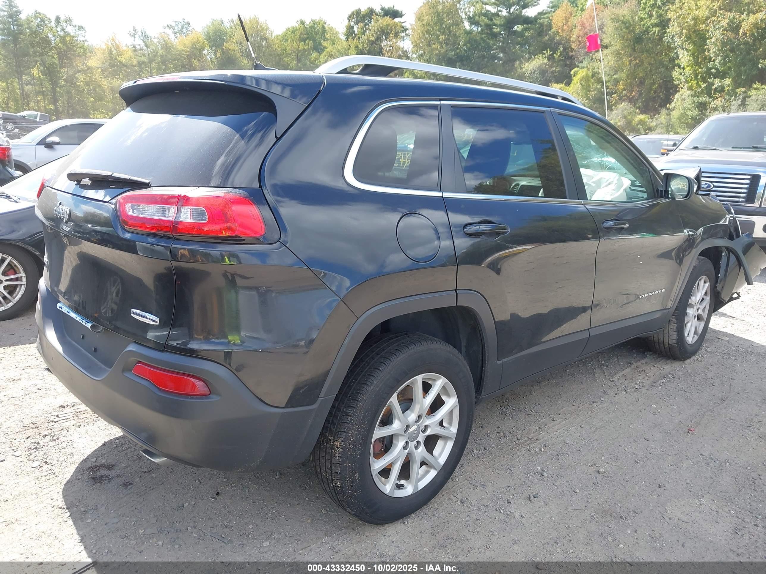 JEEP CHEROKEE image 4