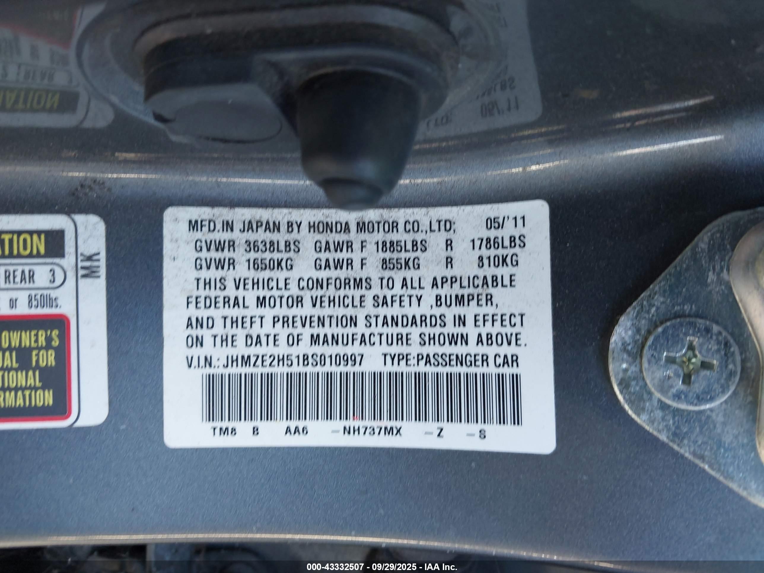 HONDA INSIGHT image 9