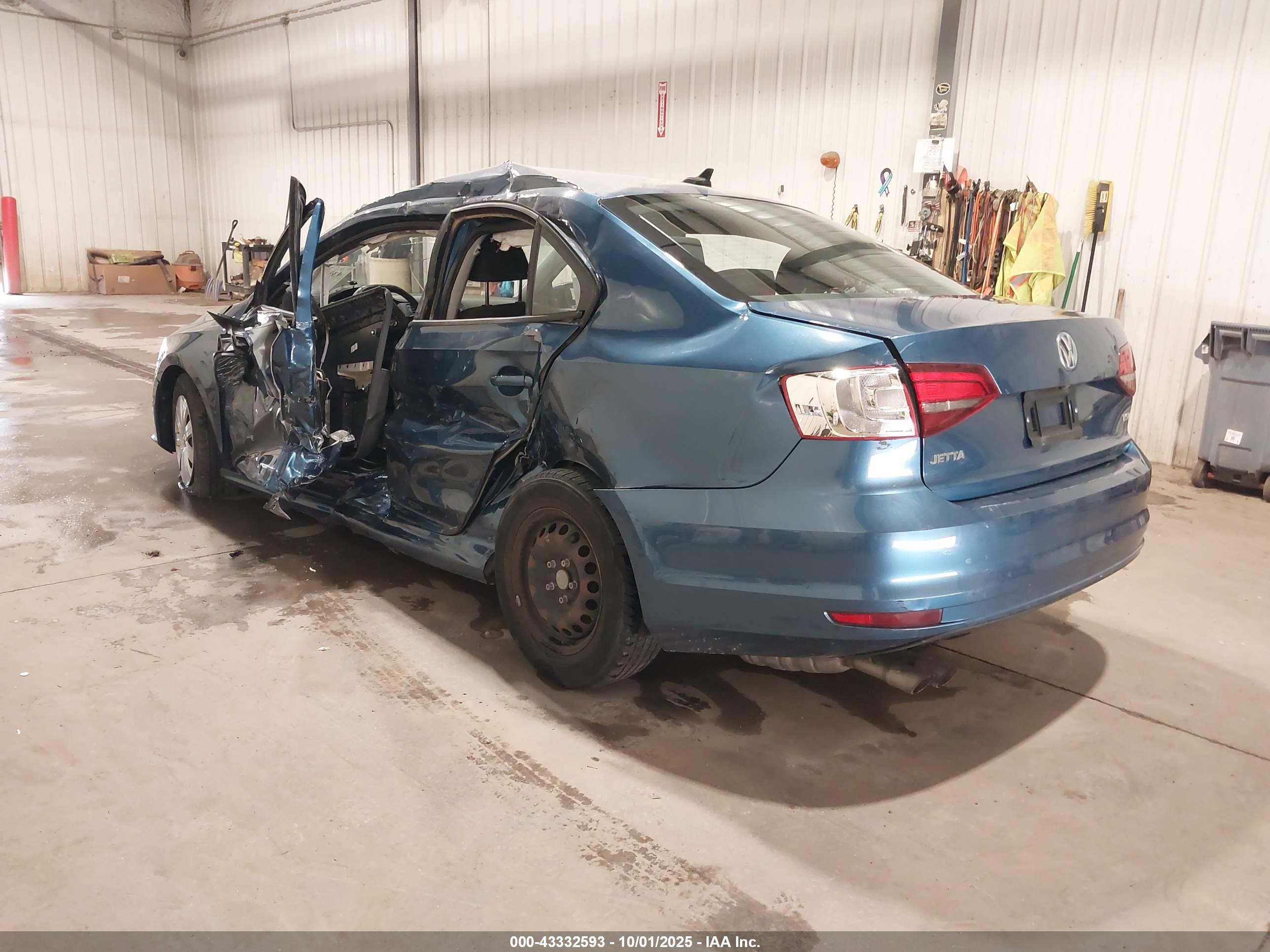 VOLKSWAGEN JETTA image 3
