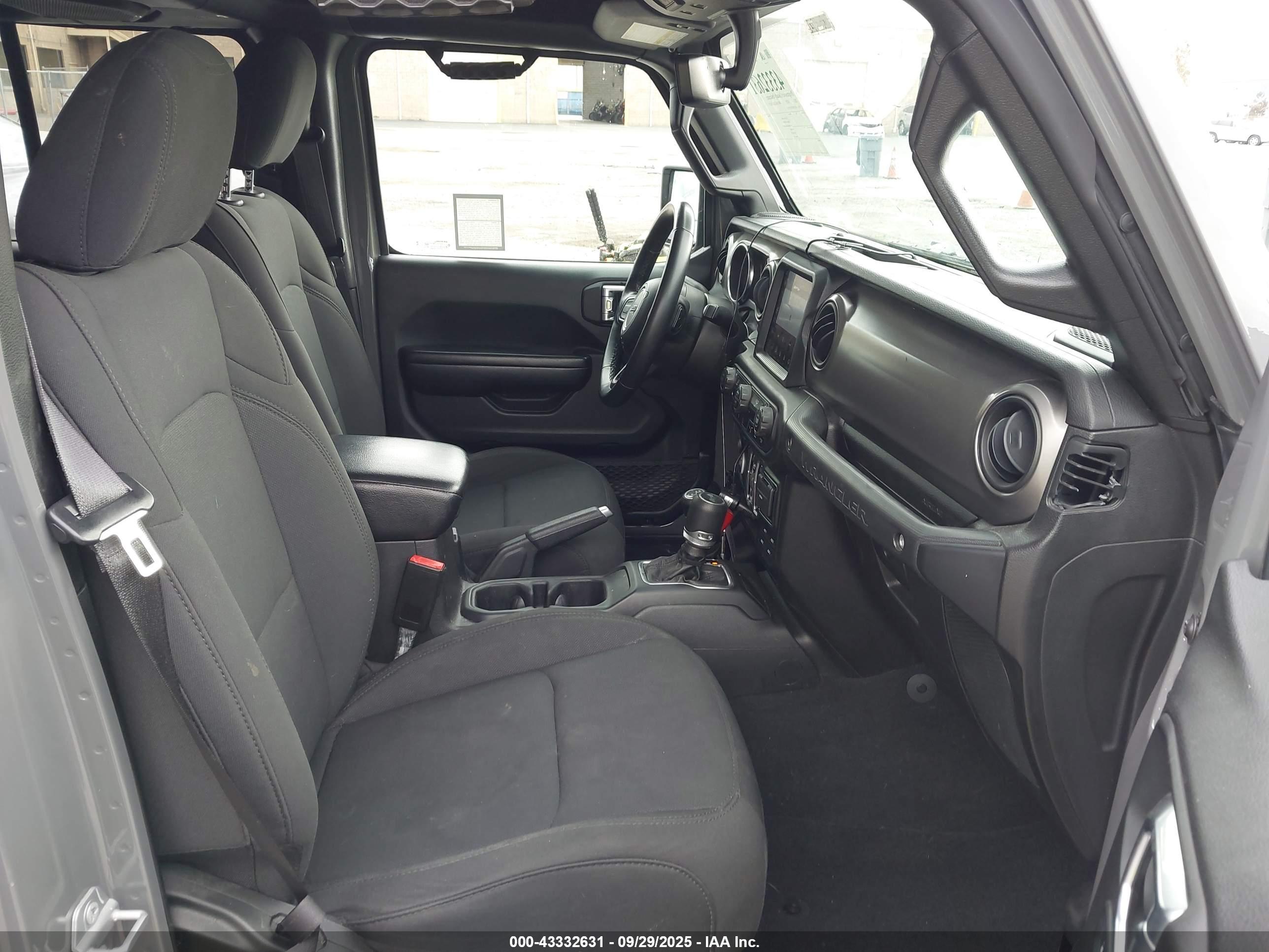 JEEP WRANGLER image 5