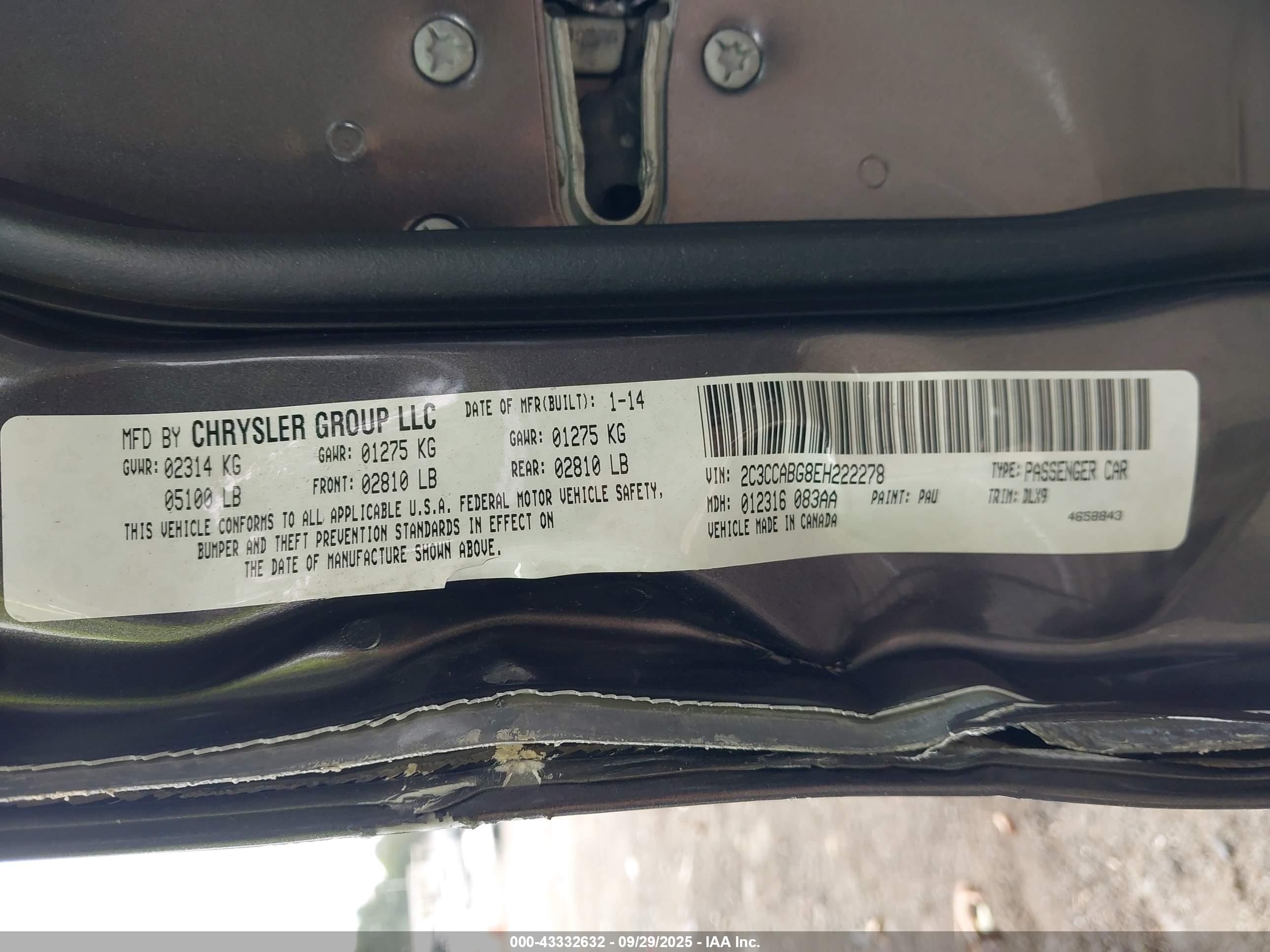 CHRYSLER 300 image 9
