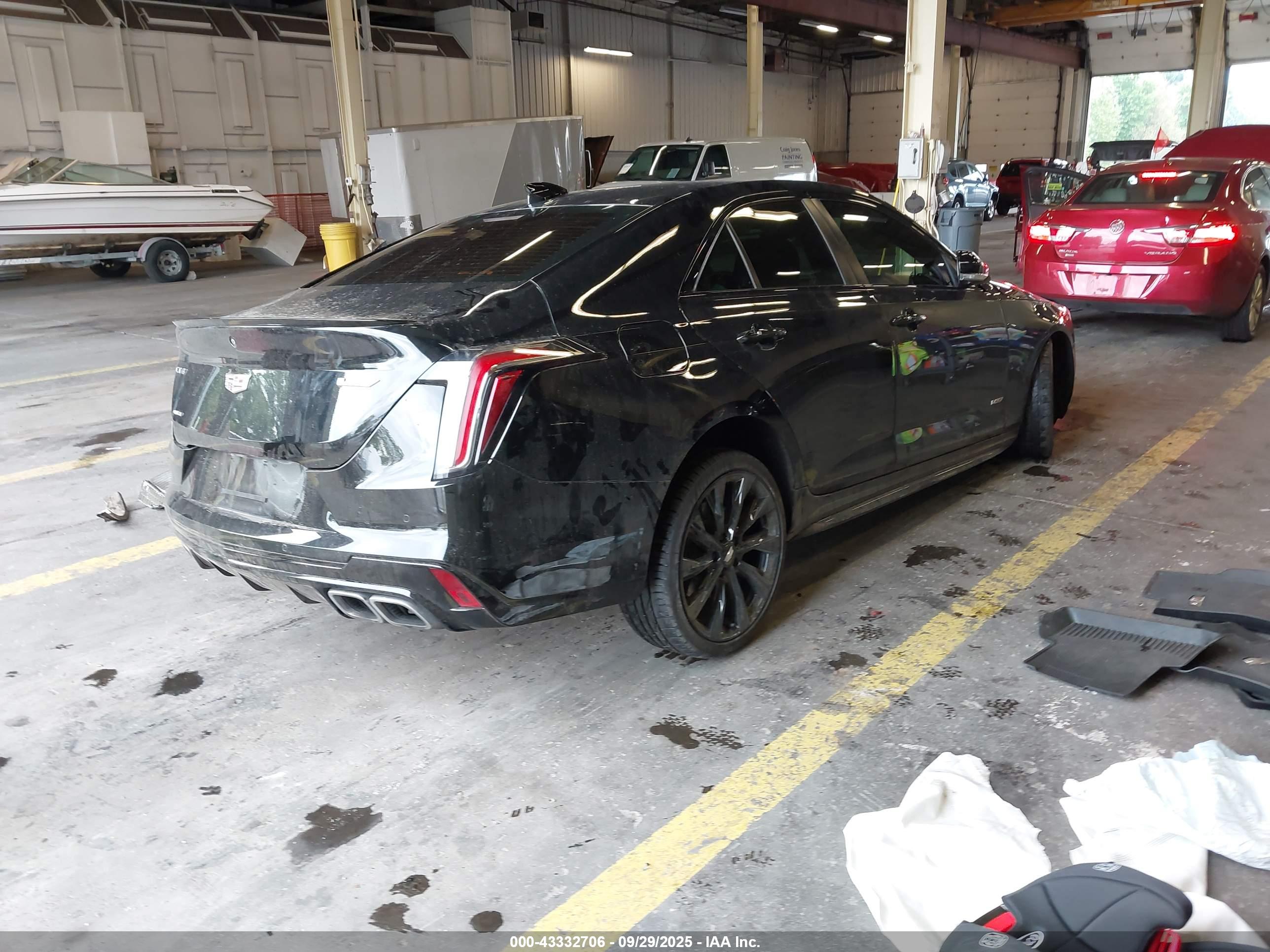 CADILLAC CT4-V image 4