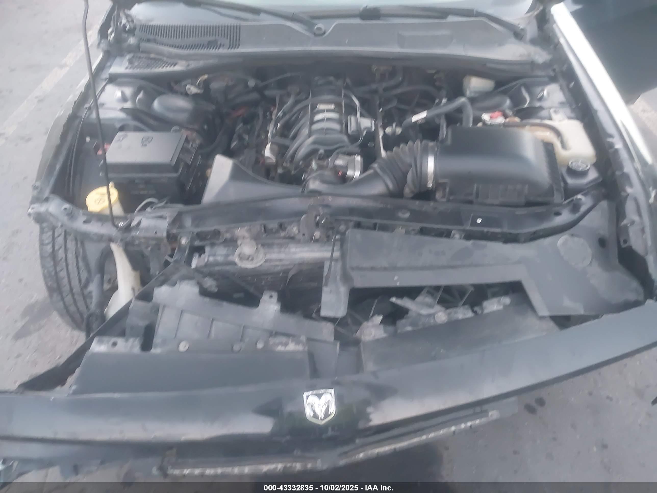 DODGE CHALLENGER image 10