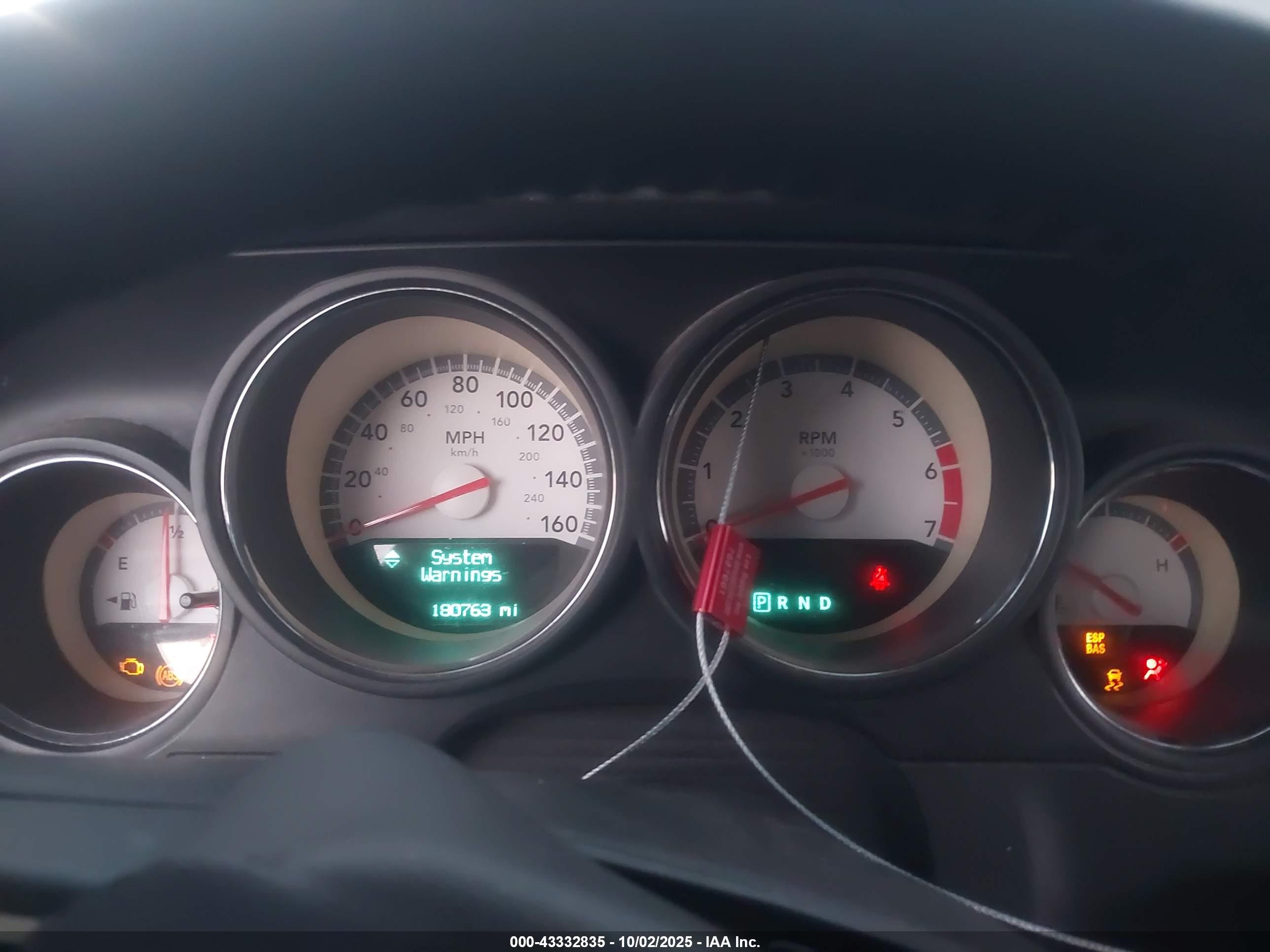 DODGE CHALLENGER image 7