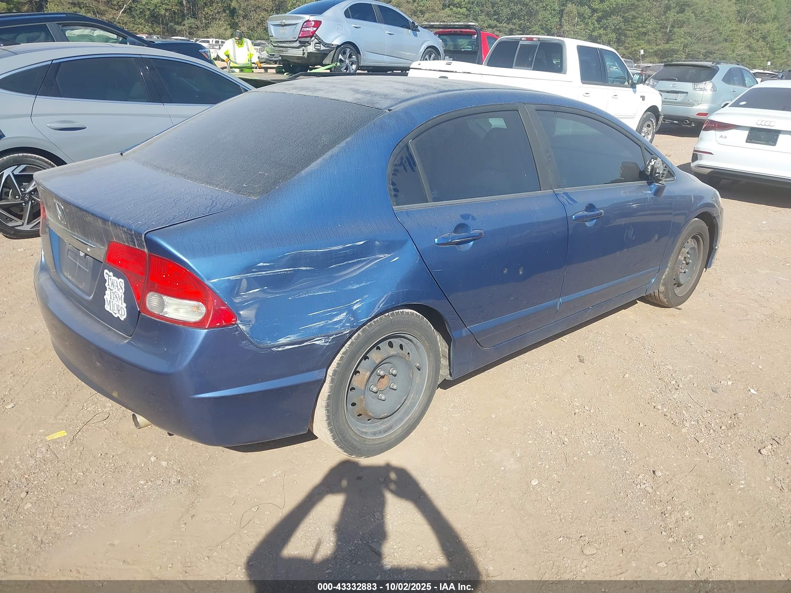 HONDA CIVIC image 4