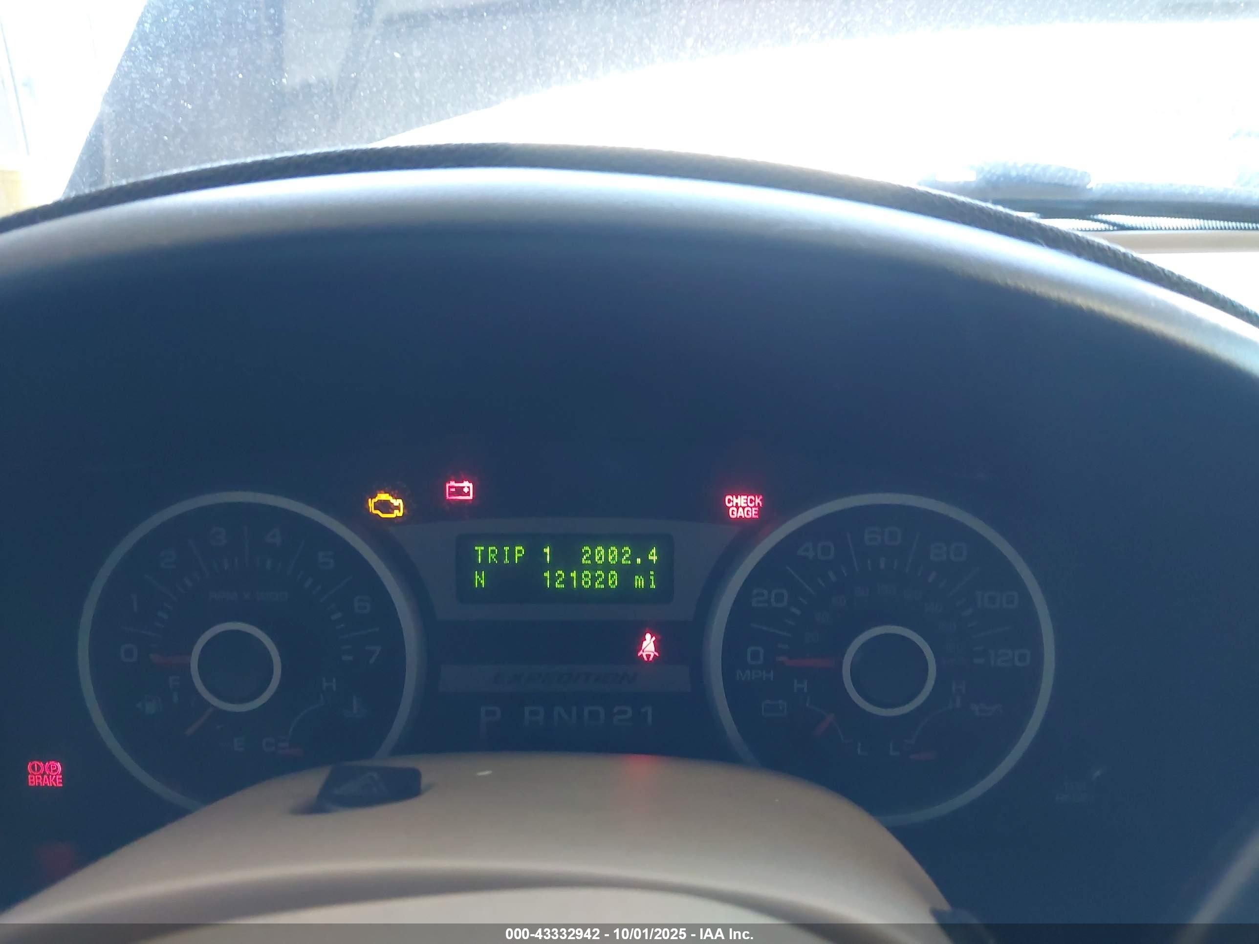 FORD EXPEDITION image 7