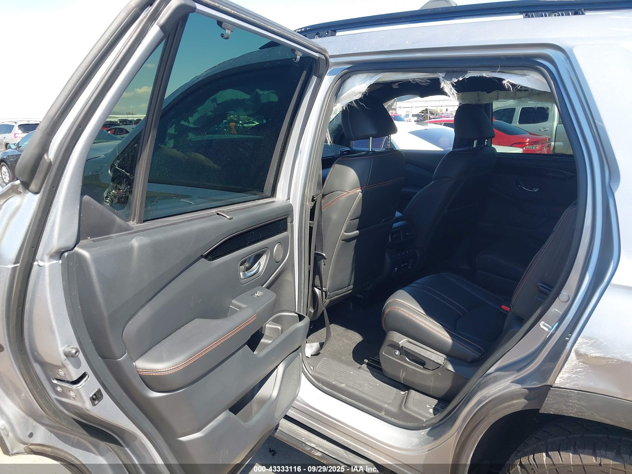 HONDA PILOT image 8