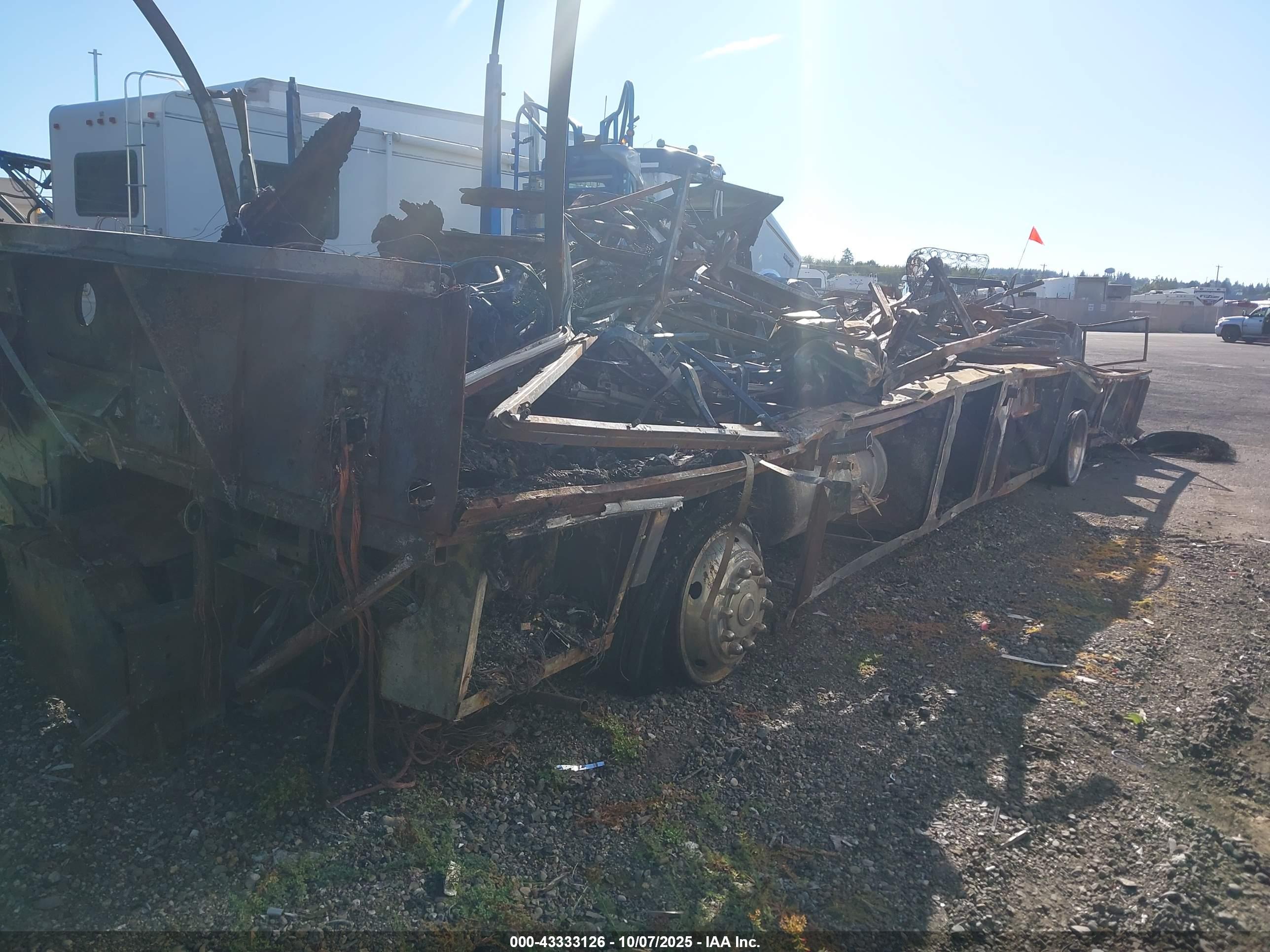 FREIGHTLINER CHASSIS image 4