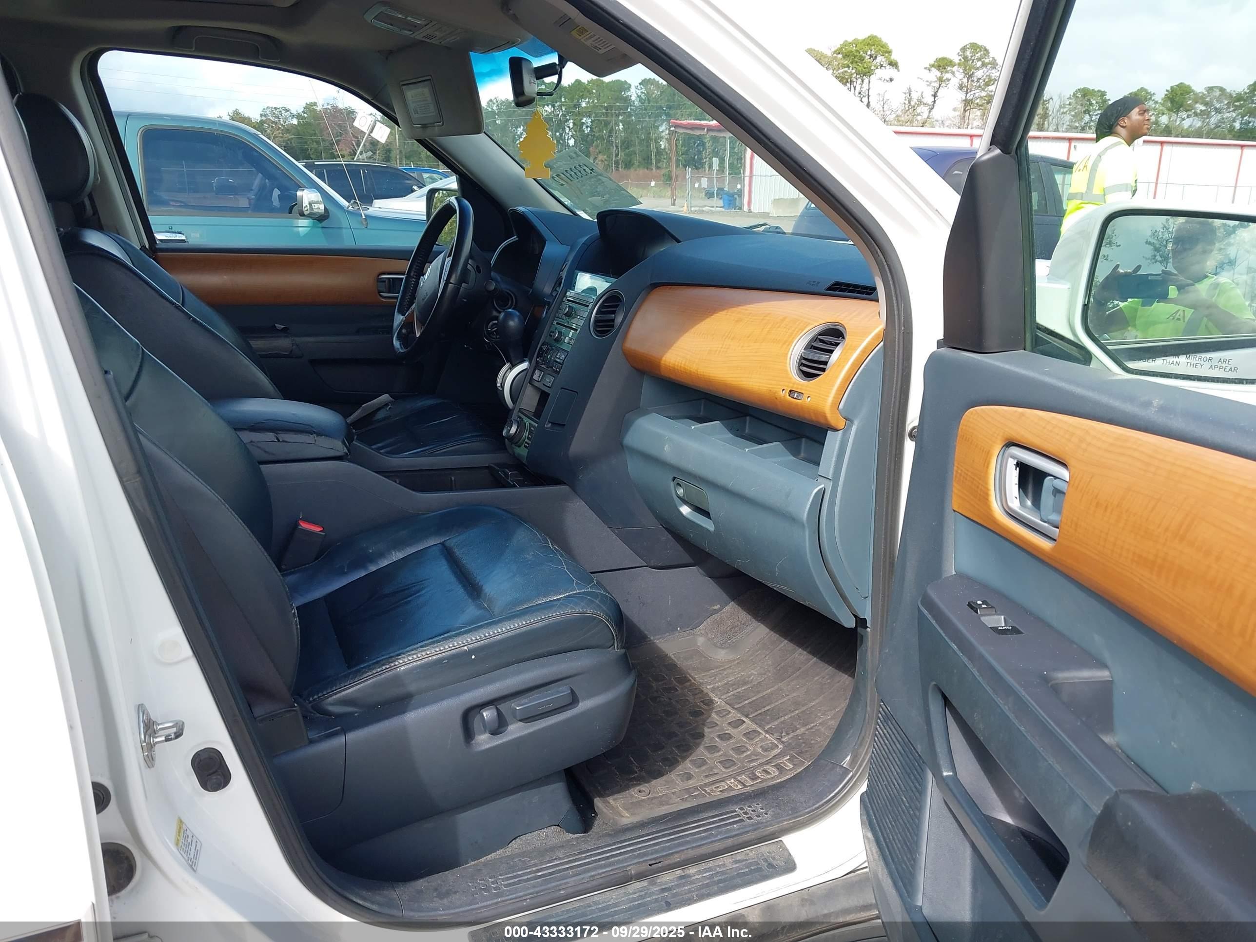 HONDA PILOT image 5