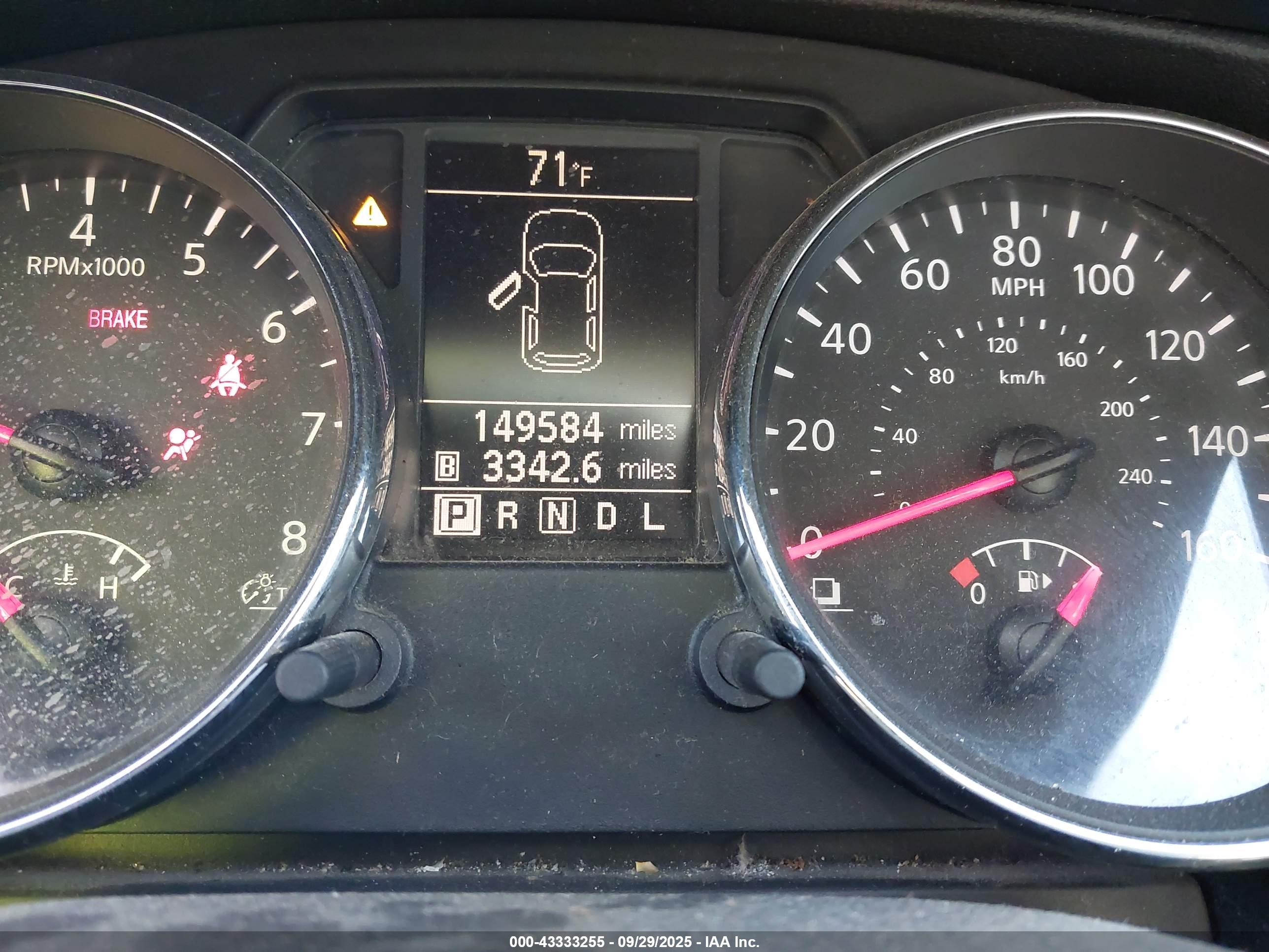 NISSAN ROGUE image 7