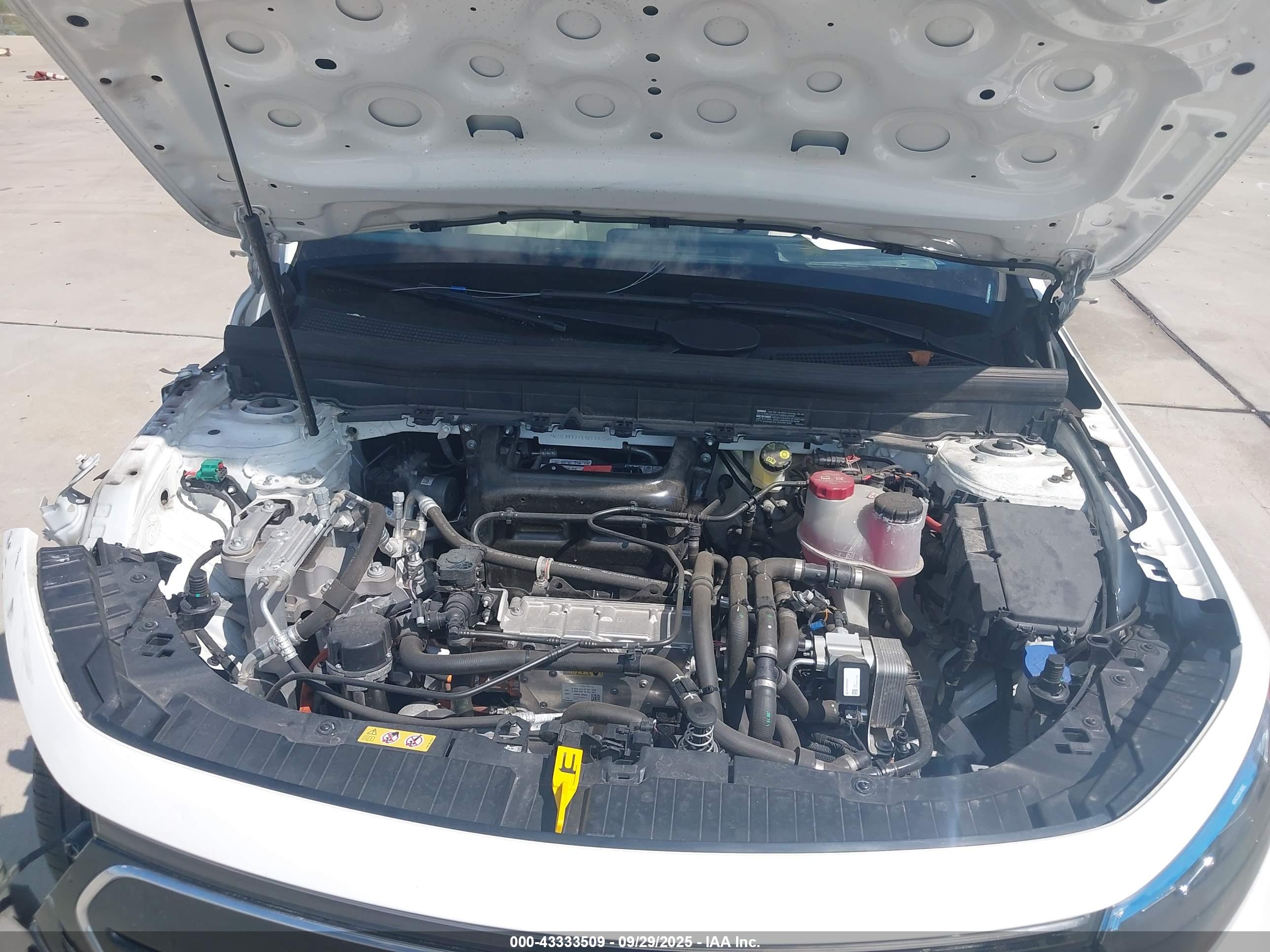 MERCEDES-BENZ EQB image 10