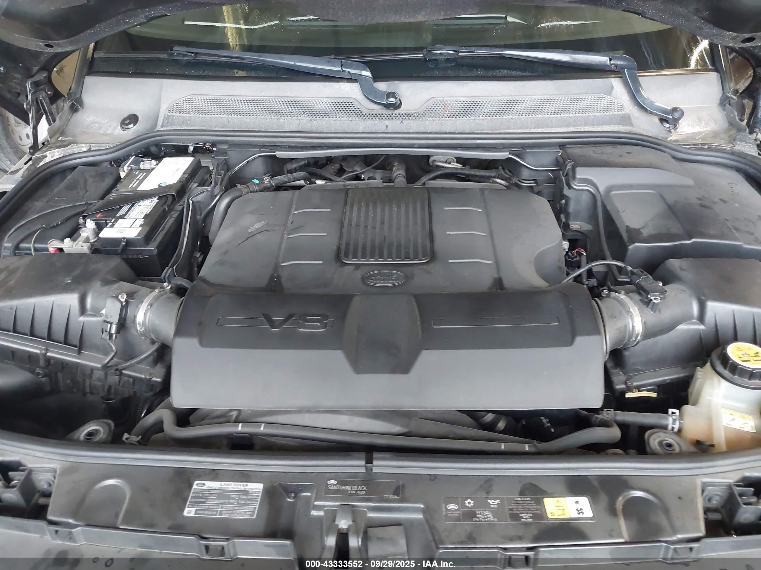 LAND ROVER image 10