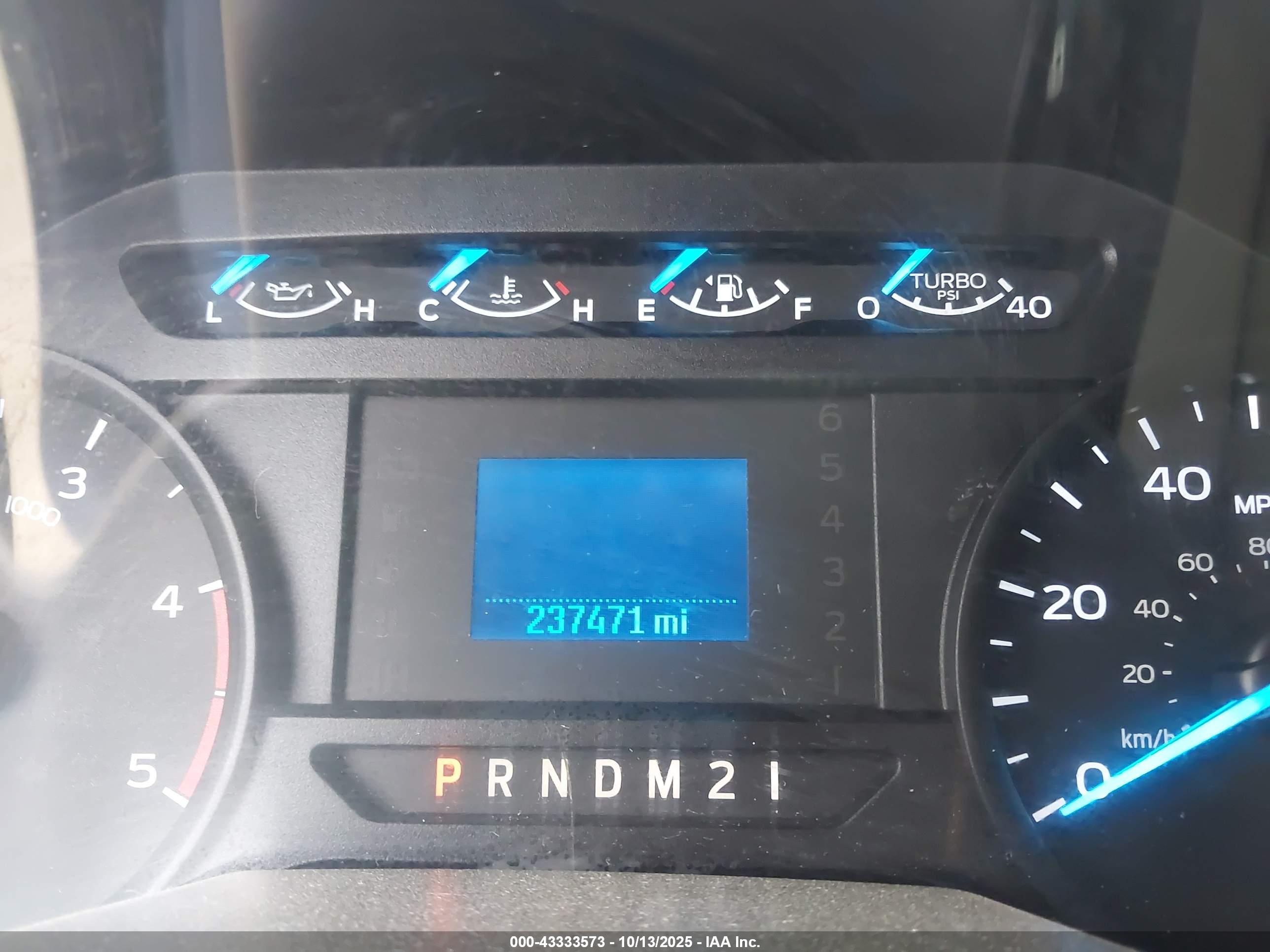 FORD F-550 image 7