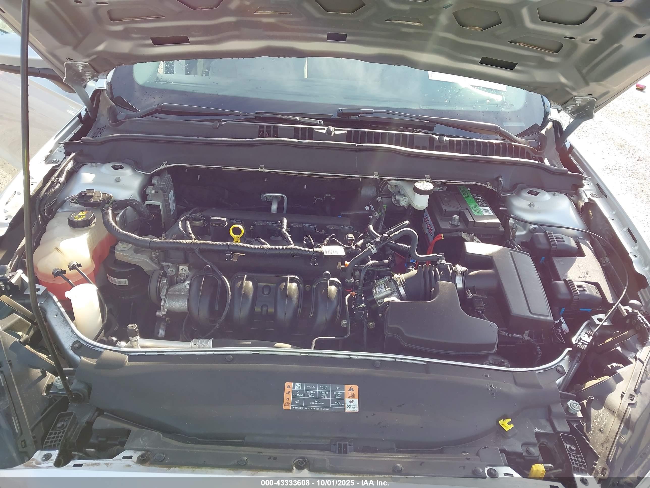 FORD FUSION image 10