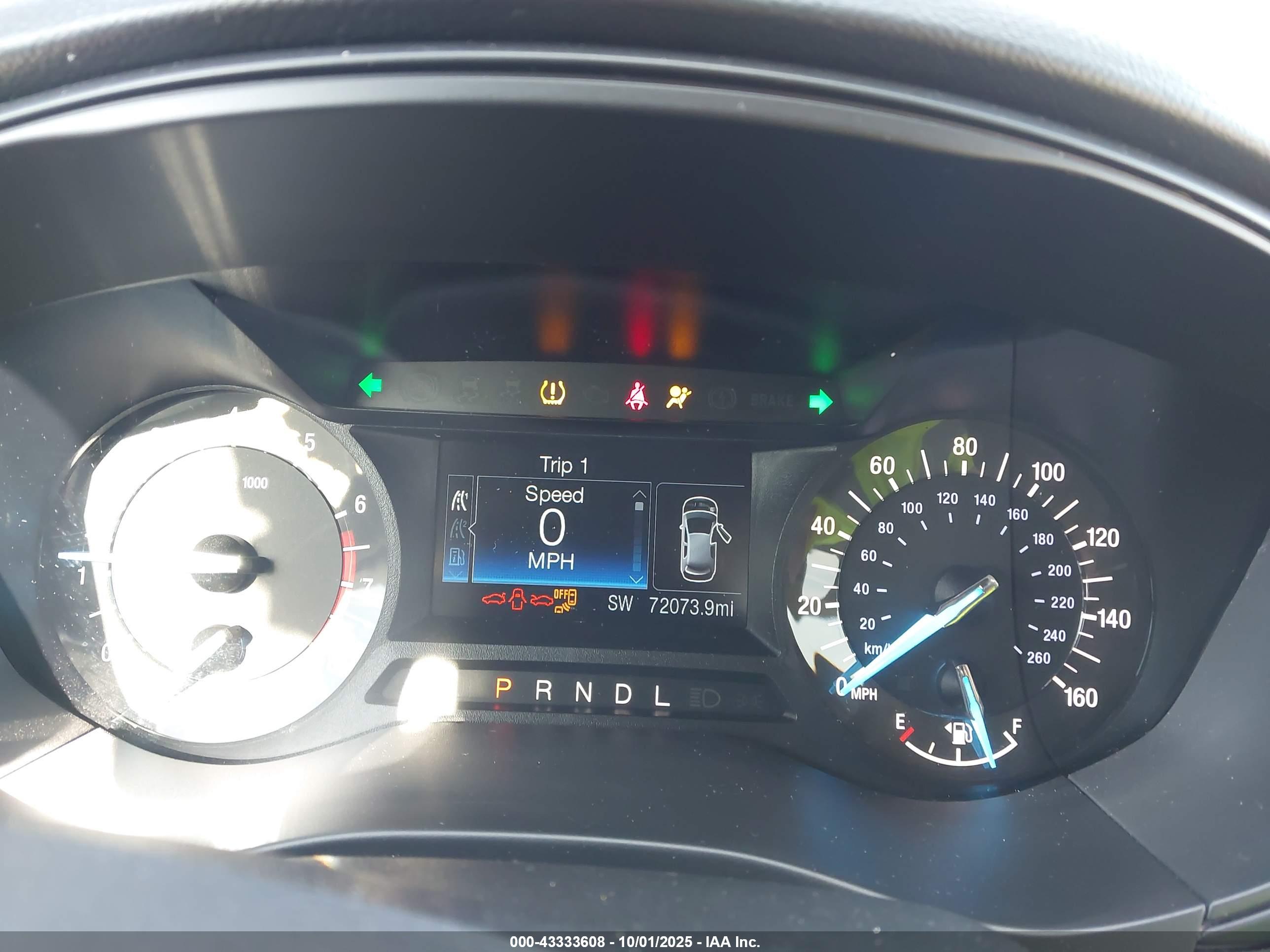 FORD FUSION image 7