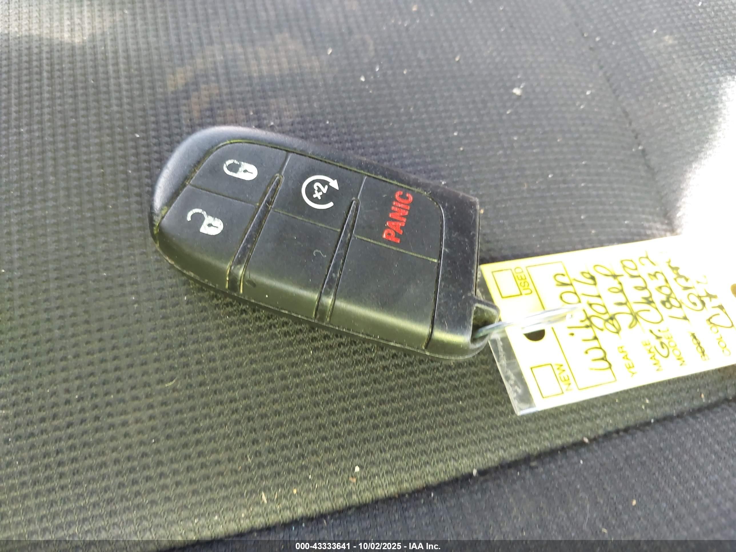 JEEP GRAND image 11