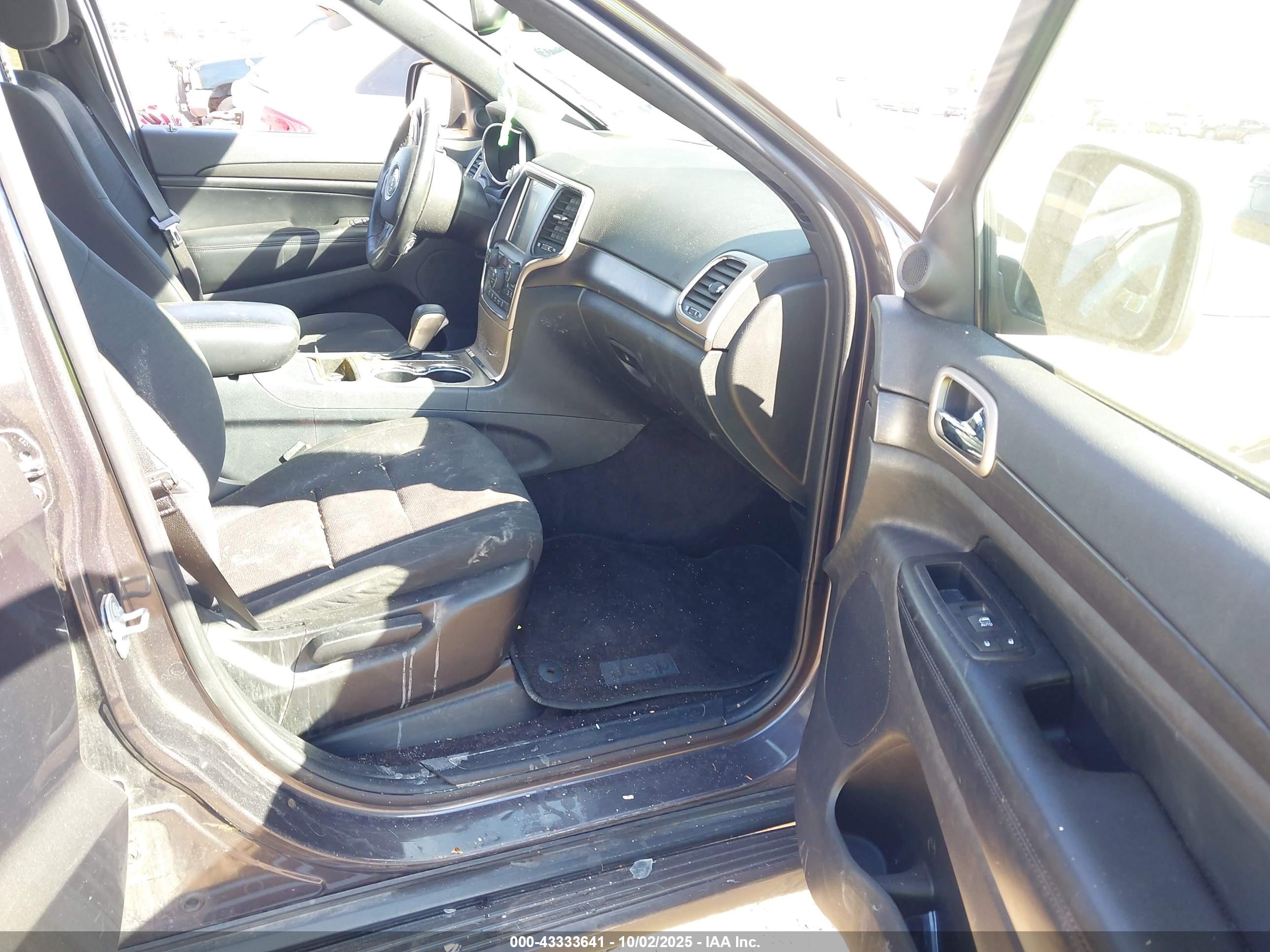 JEEP GRAND image 5