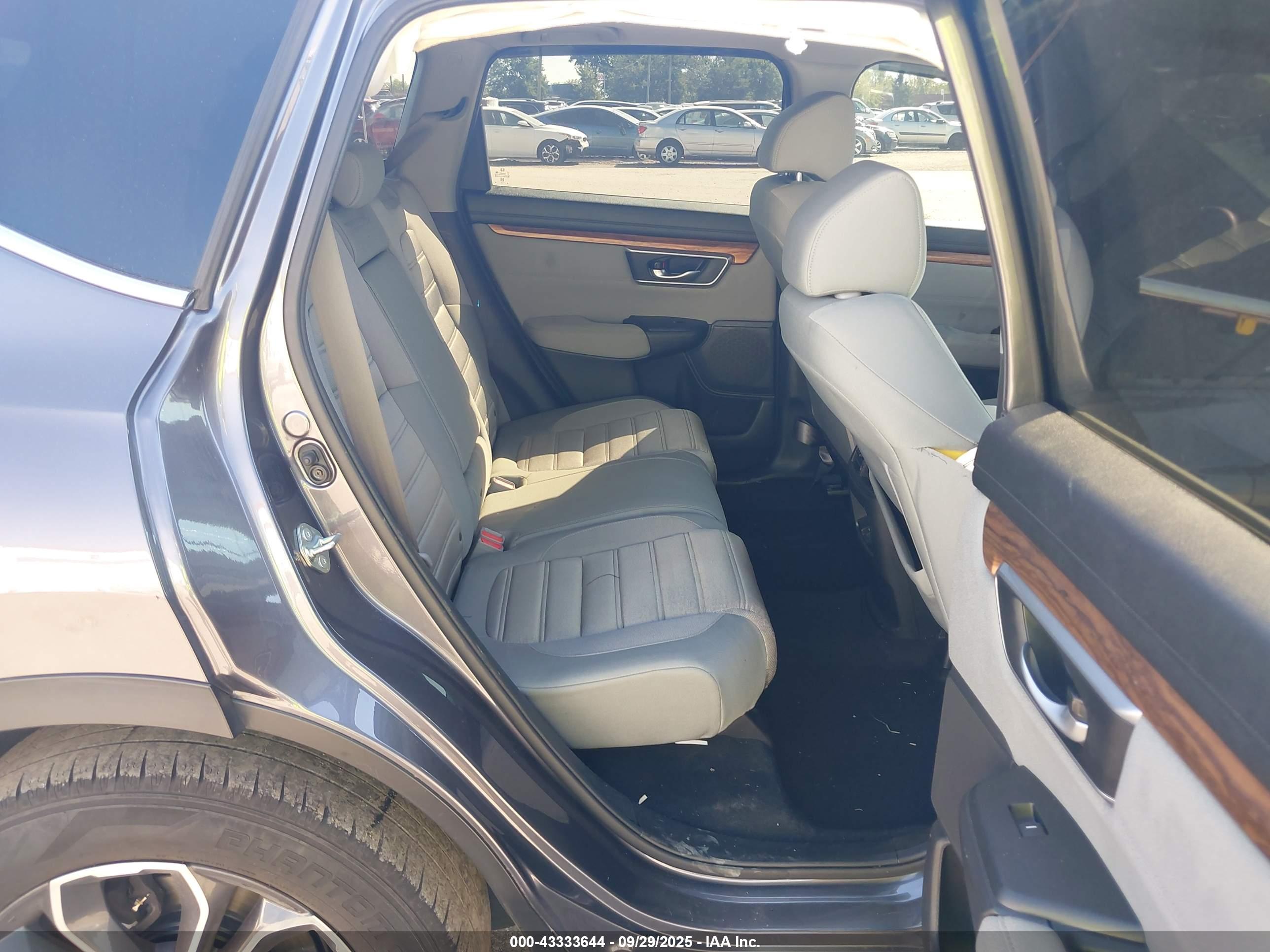 HONDA CR-V image 8
