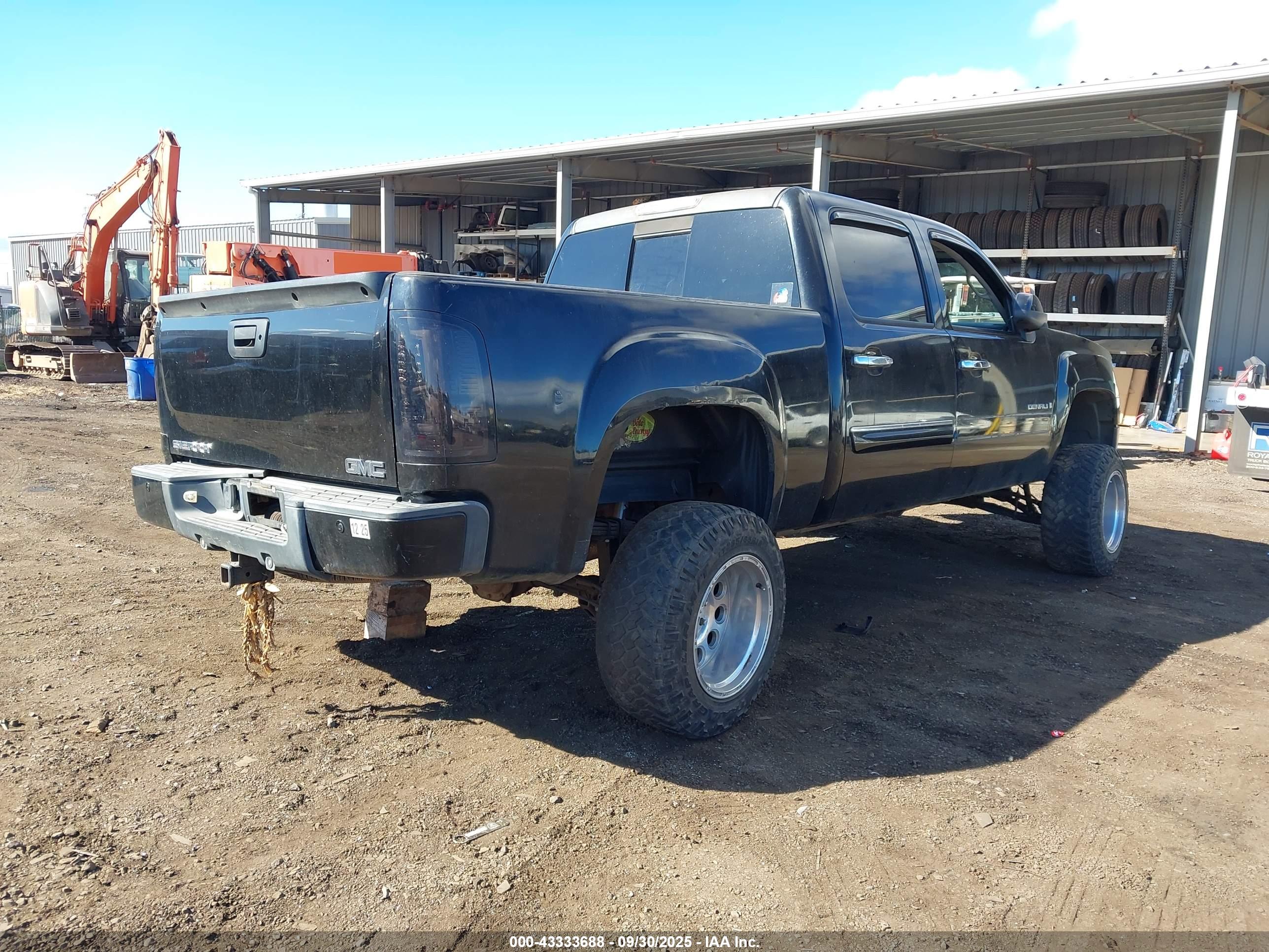 GMC SIERRA image 4