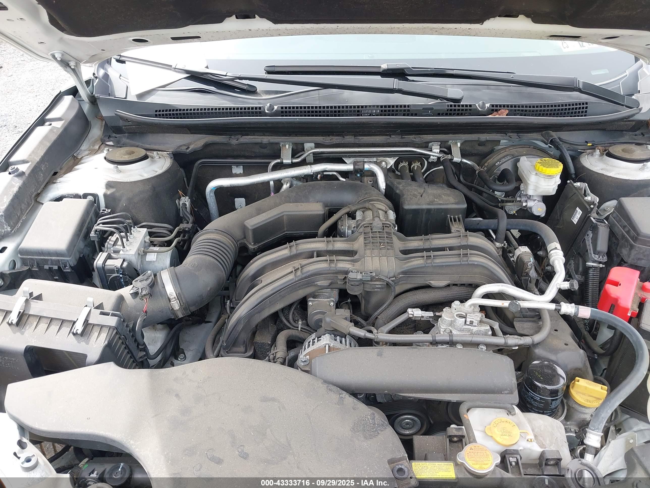 SUBARU OUTBACK image 10