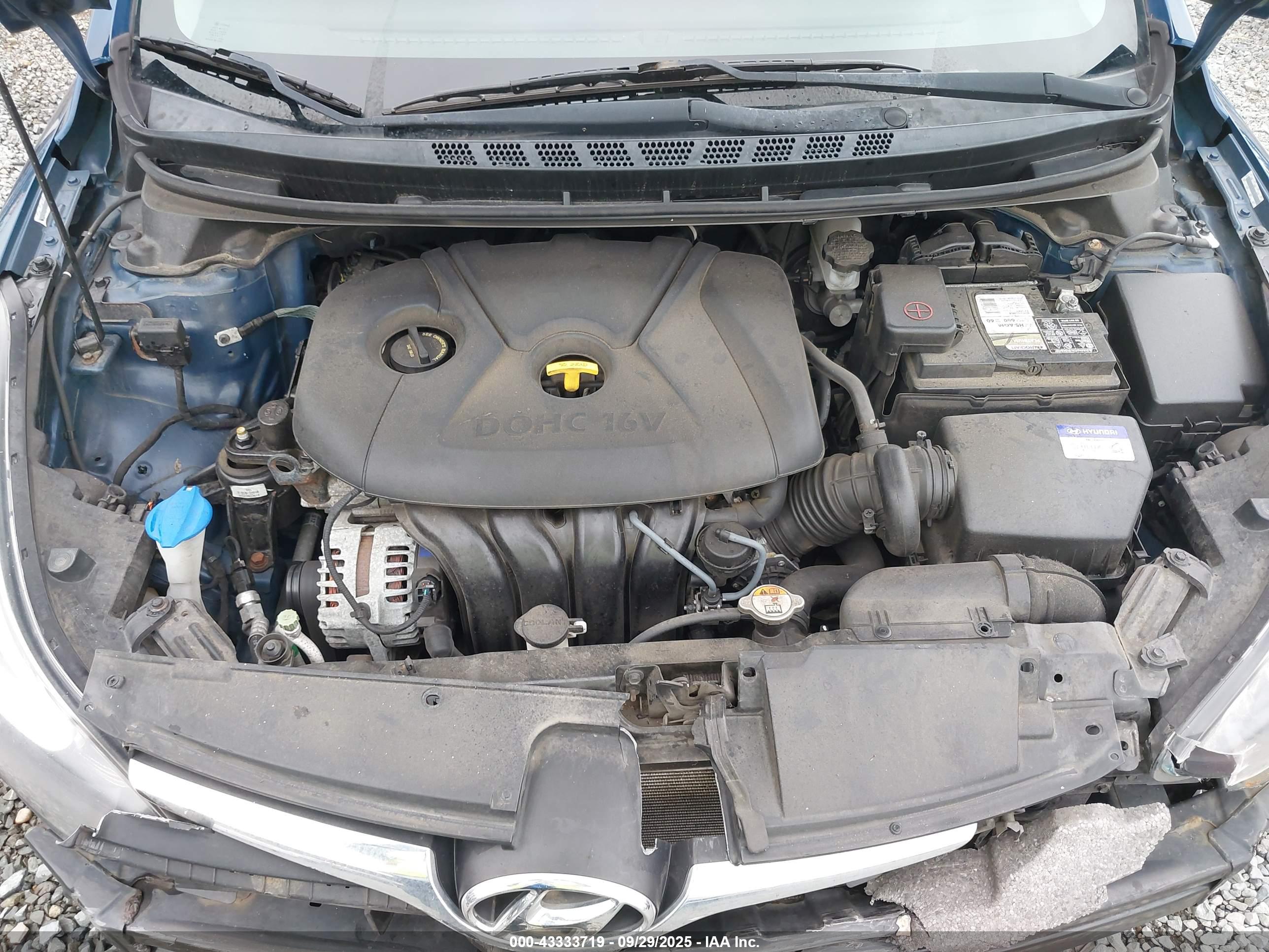 HYUNDAI ELANTRA image 10