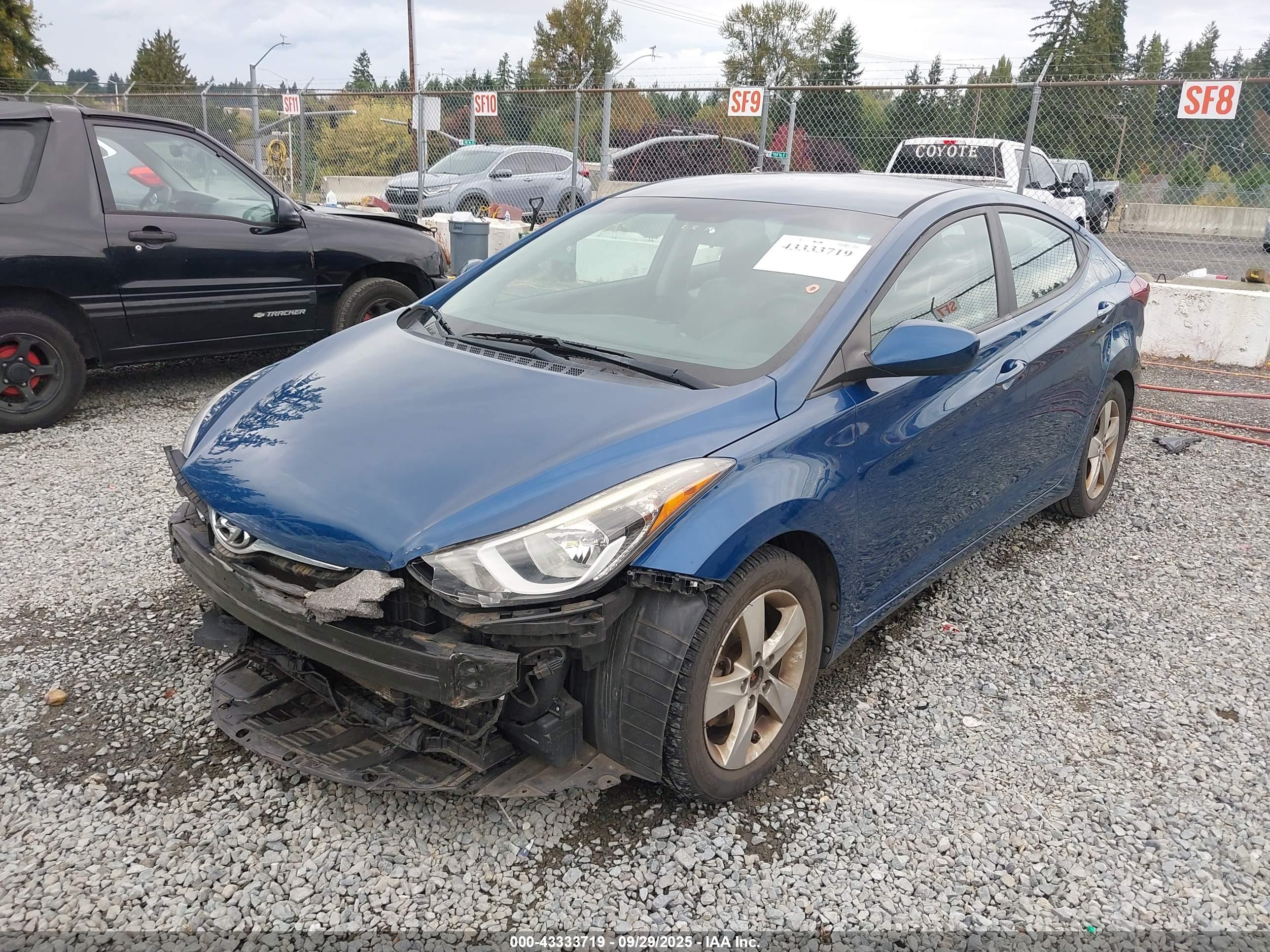 HYUNDAI ELANTRA image 2