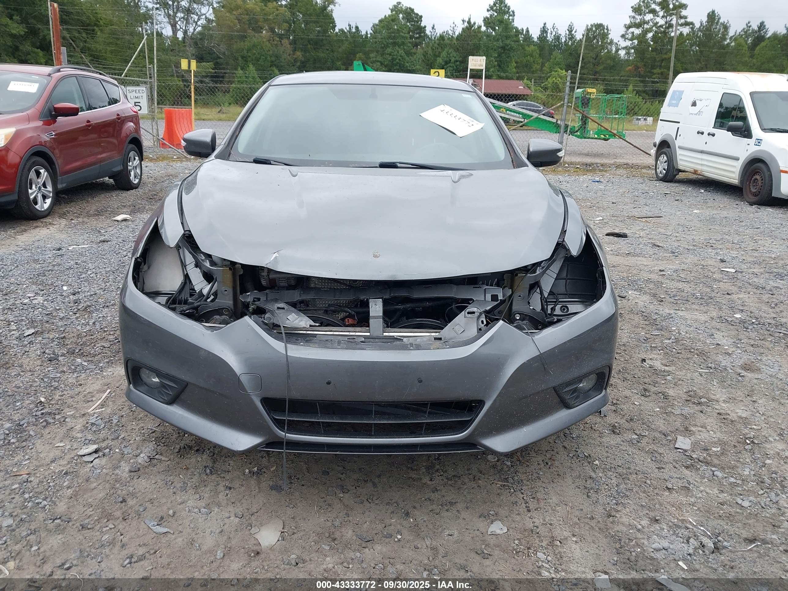 NISSAN ALTIMA image 6
