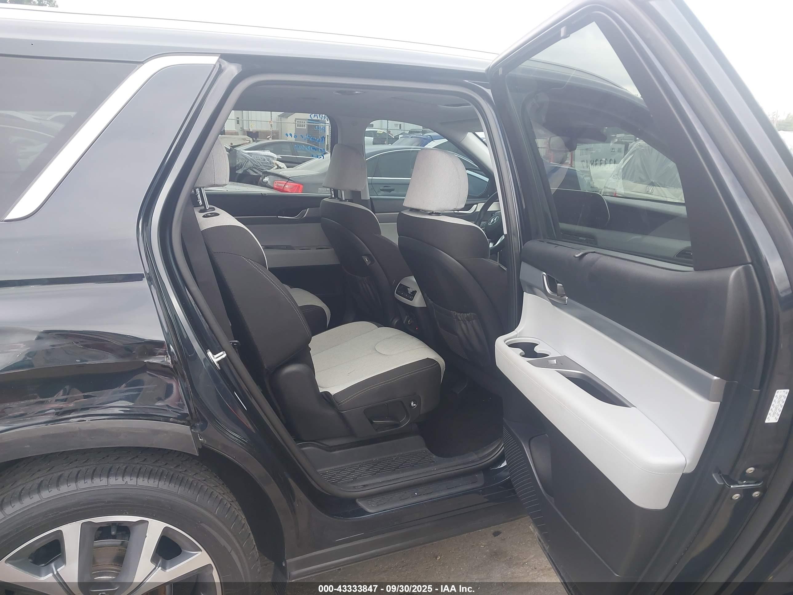 HYUNDAI PALISADE image 8