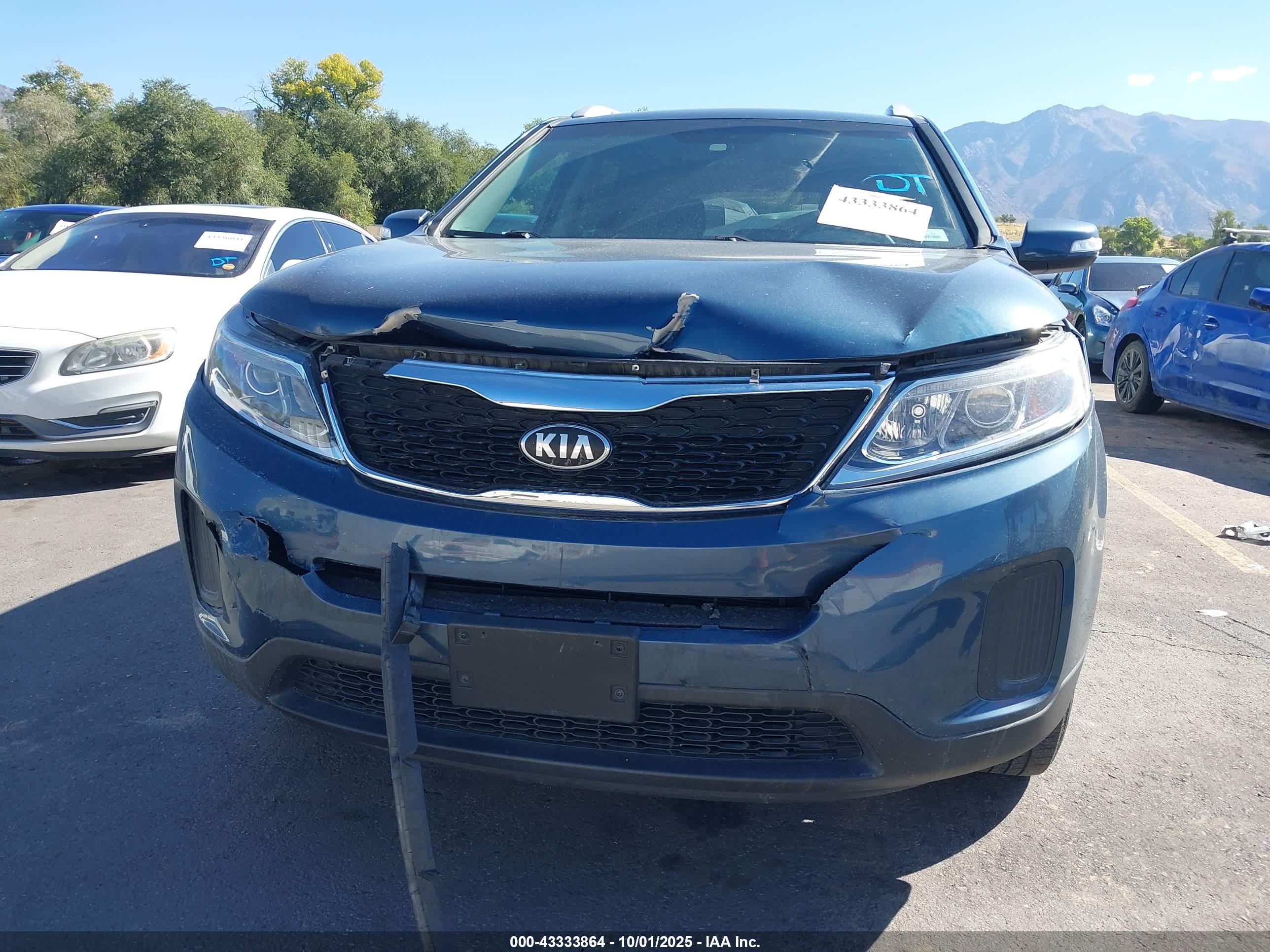 KIA SORENTO image 6