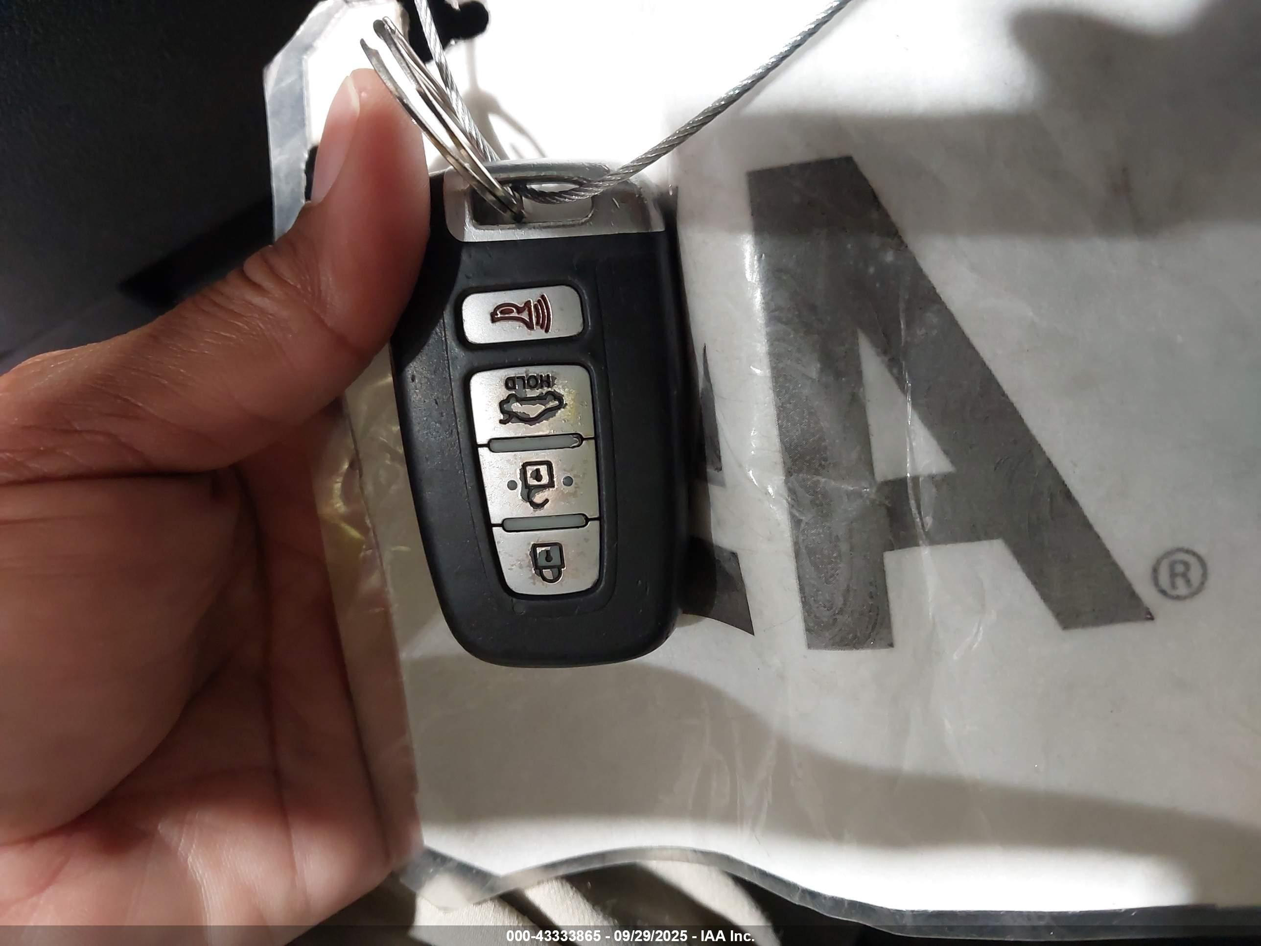 HYUNDAI SONATA image 11