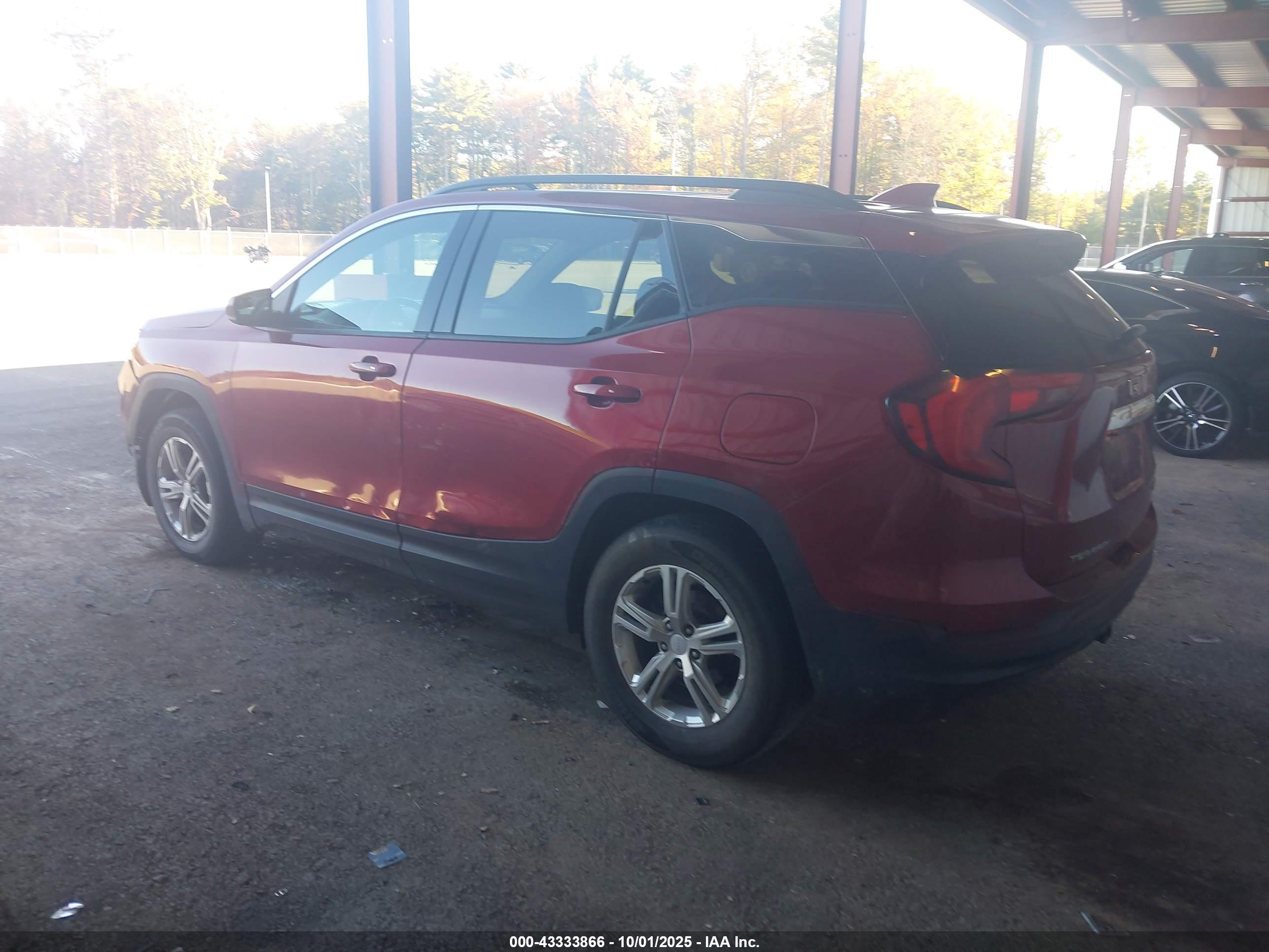 GMC TERRAIN image 3