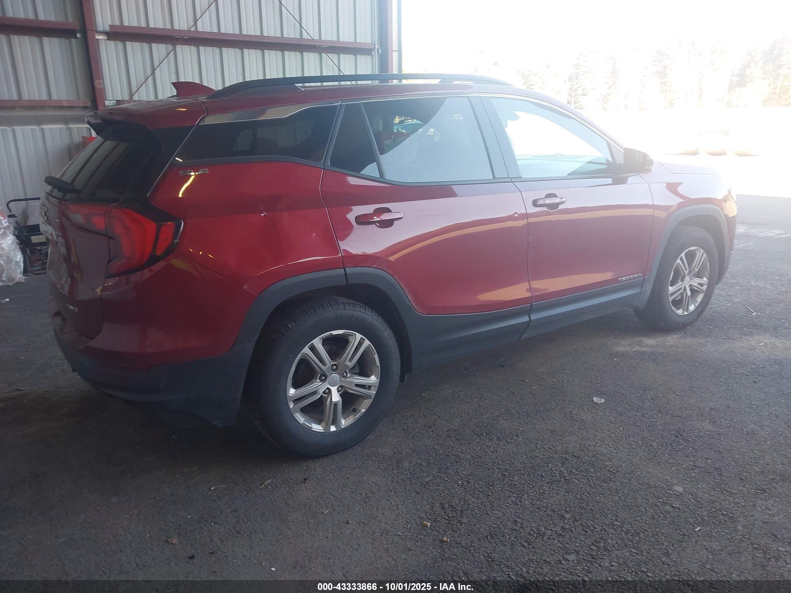 GMC TERRAIN image 4