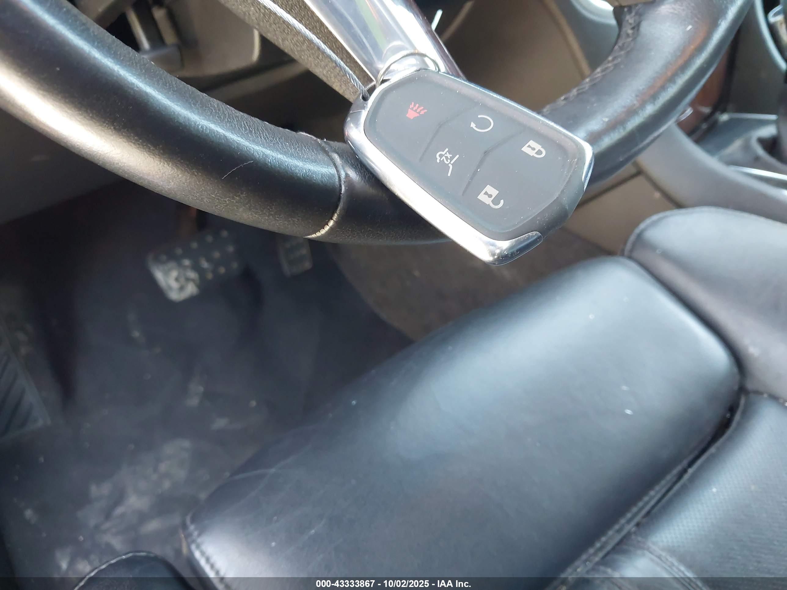 CADILLAC SRX image 11