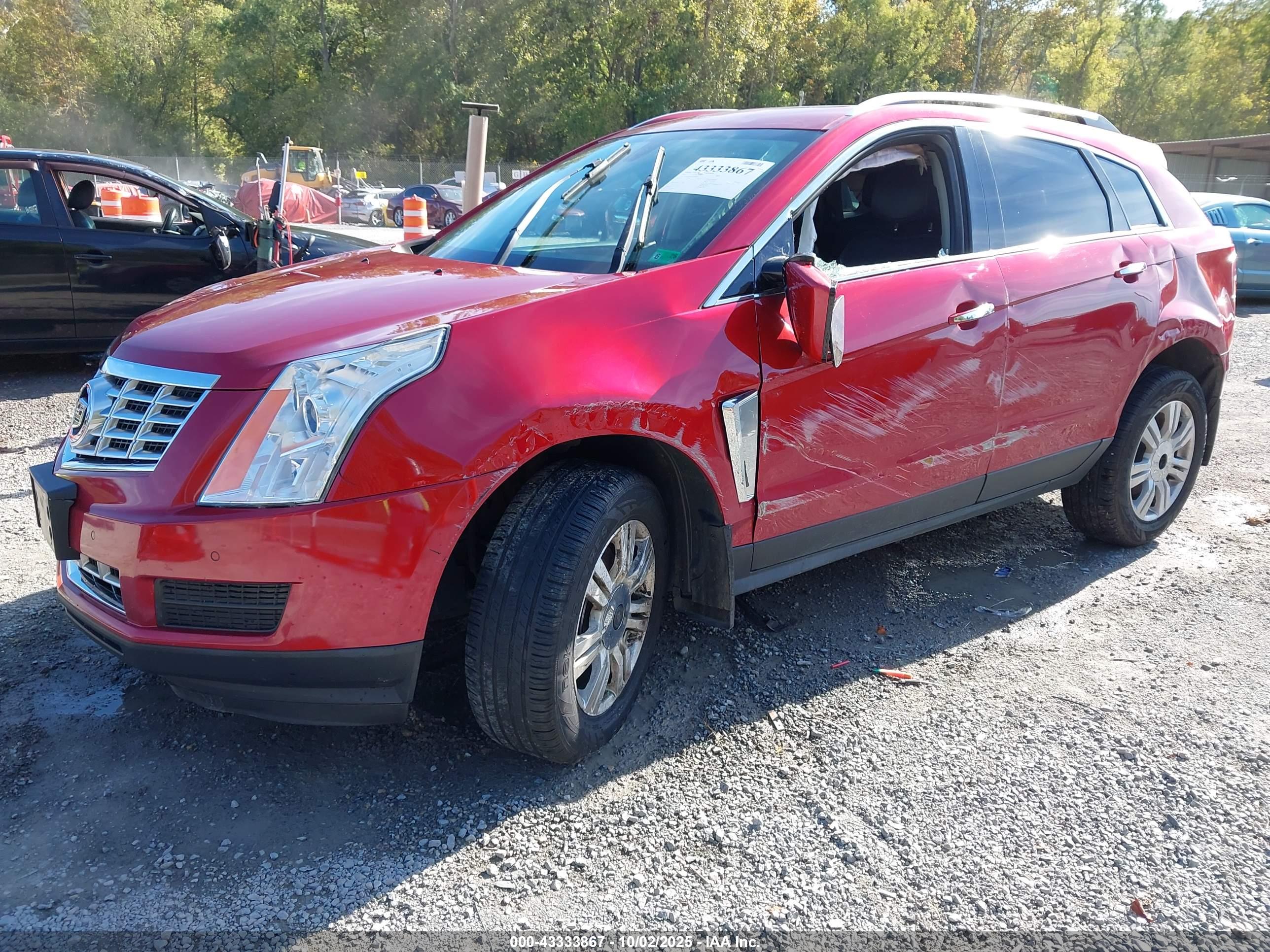 CADILLAC SRX image 2