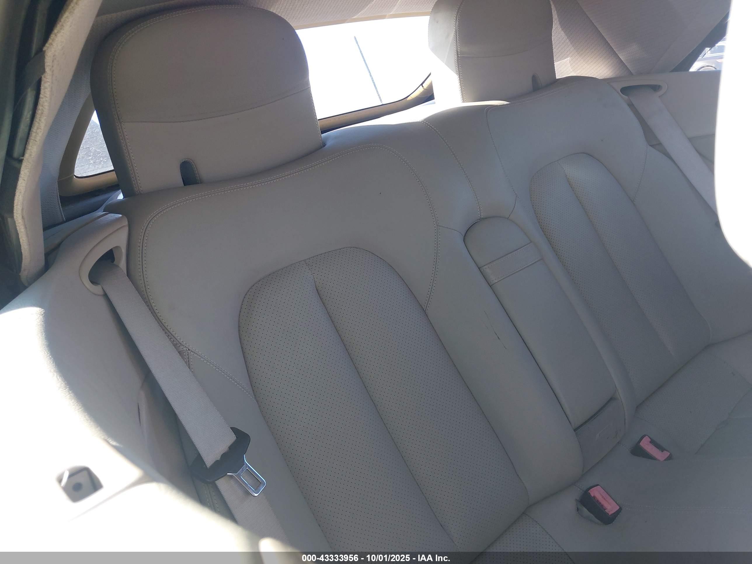 MERCEDES-BENZ CLK image 8