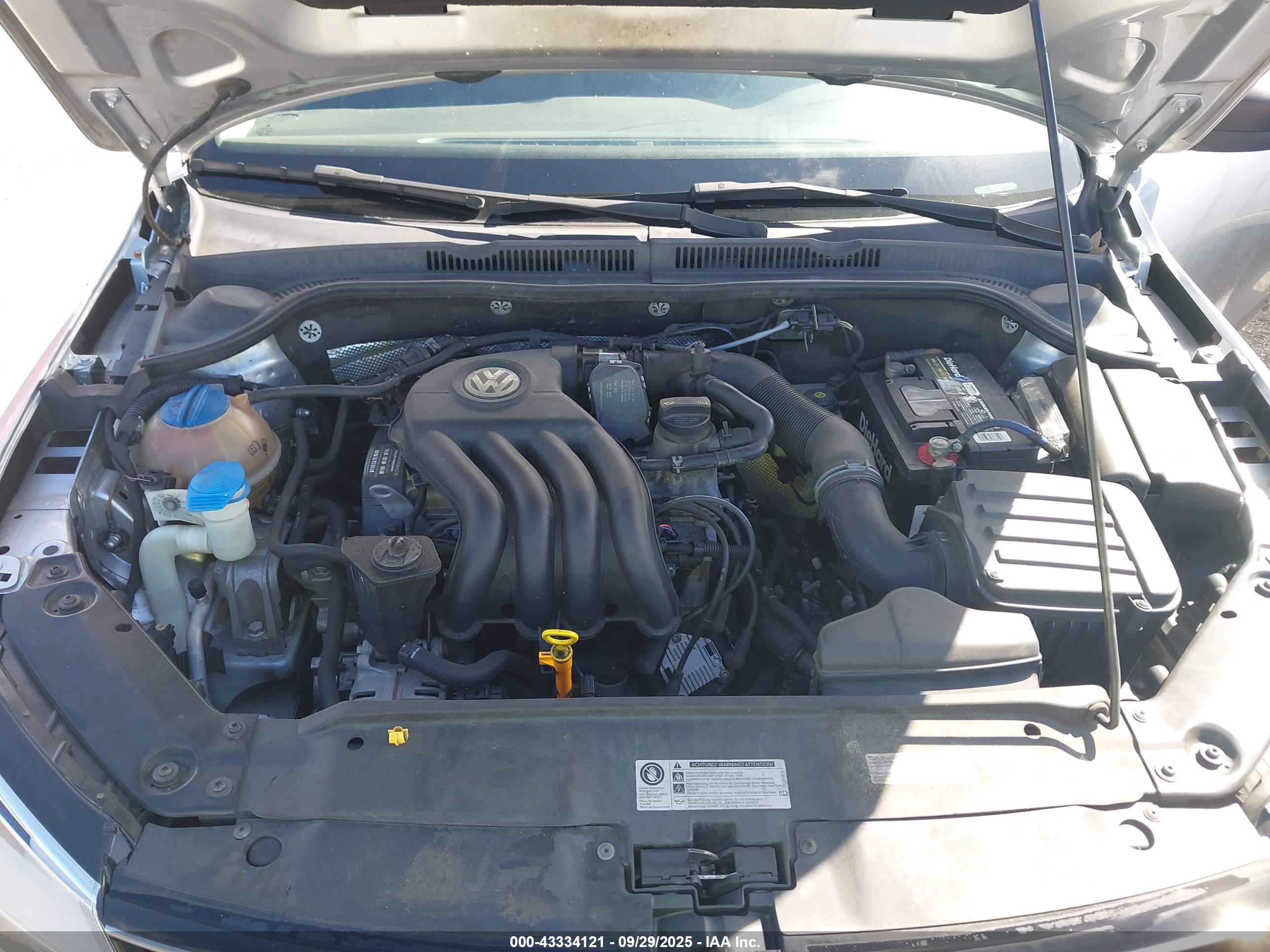 VOLKSWAGEN JETTA image 10