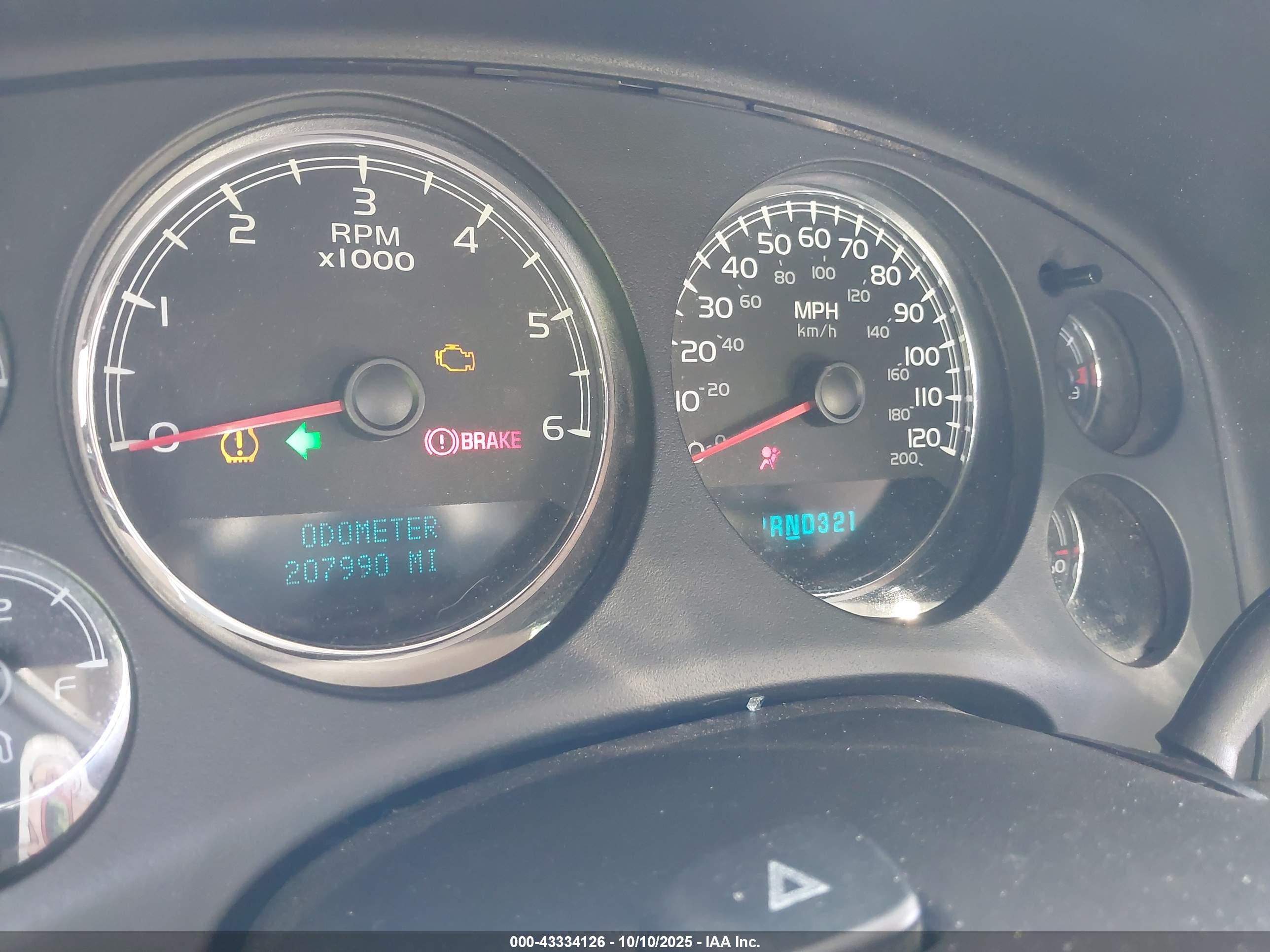 CHEVROLET TAHOE image 7