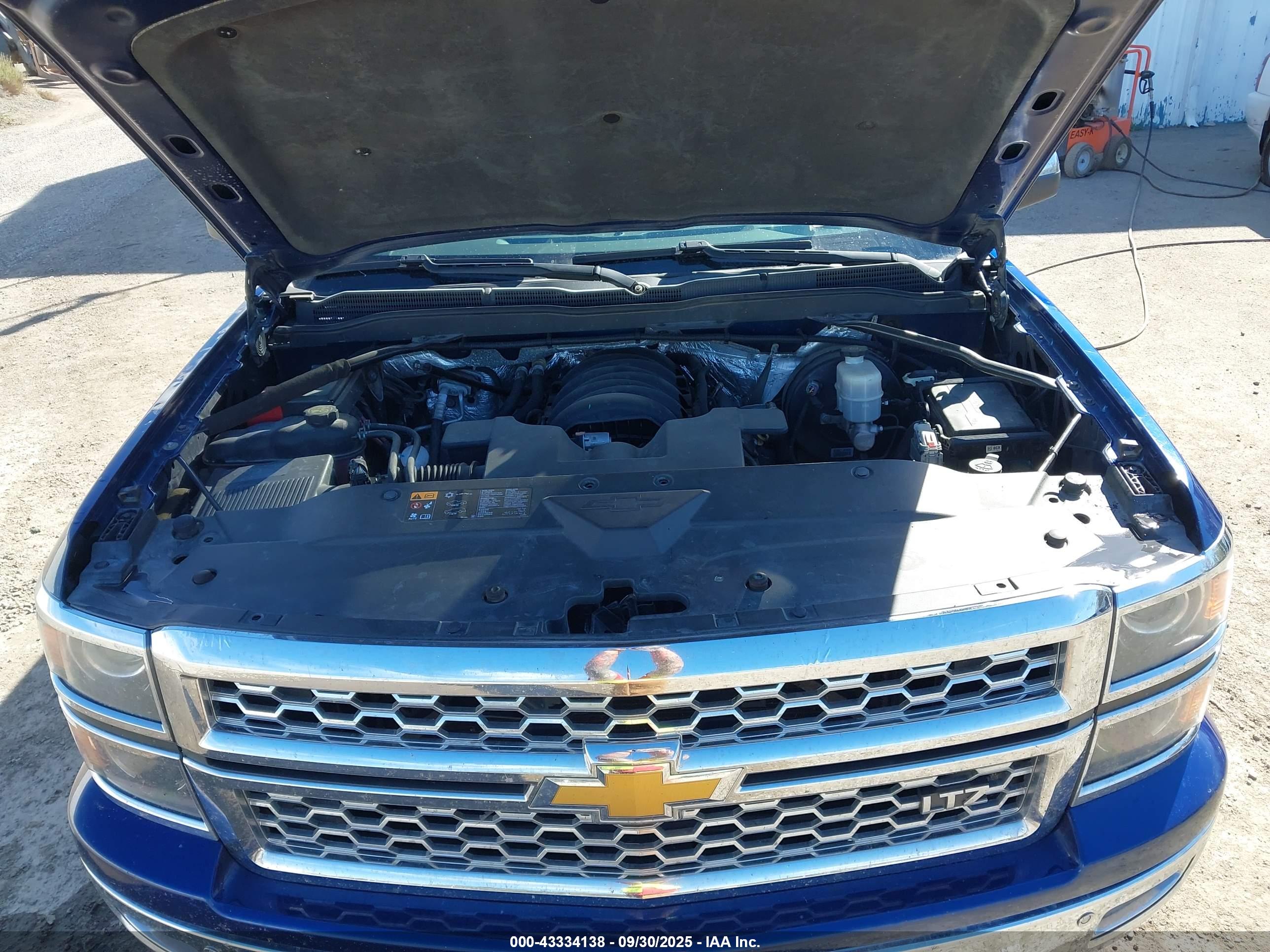 CHEVROLET SILVERADO image 10