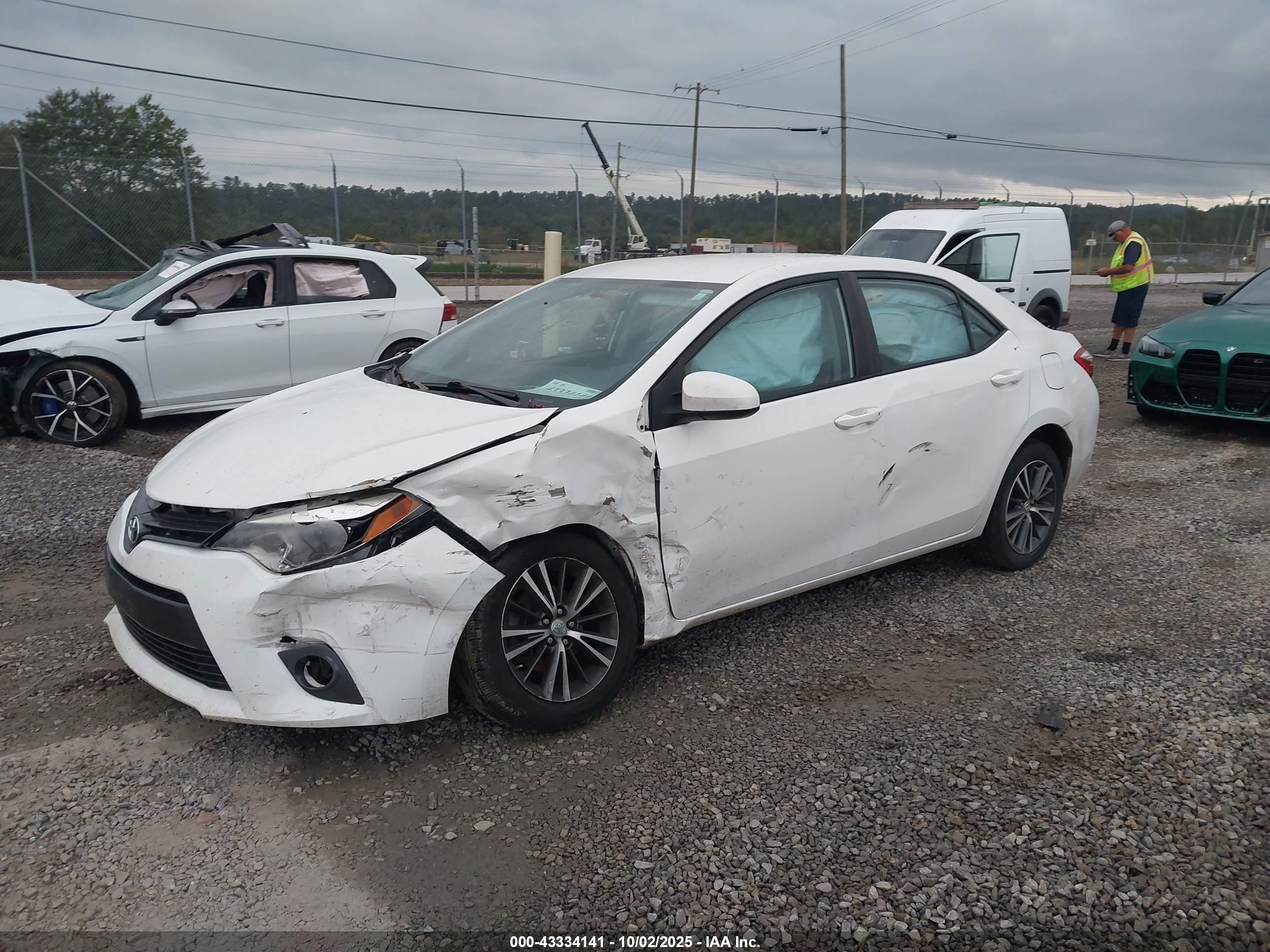 TOYOTA COROLLA image 2