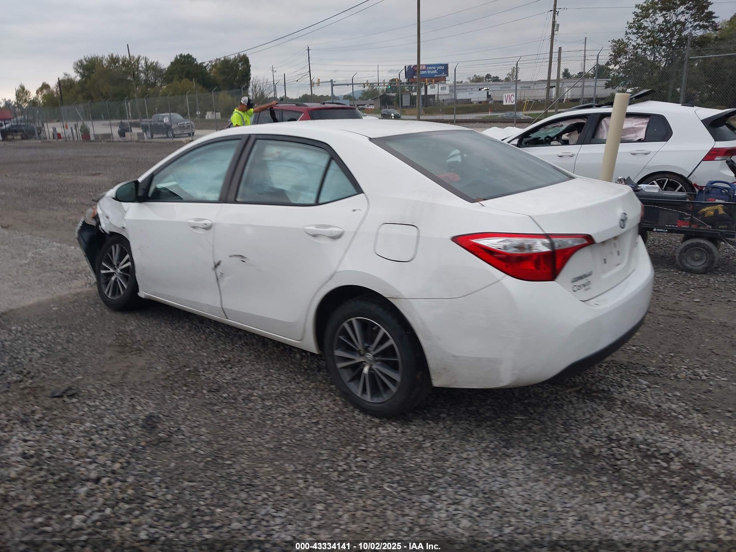 TOYOTA COROLLA image 3