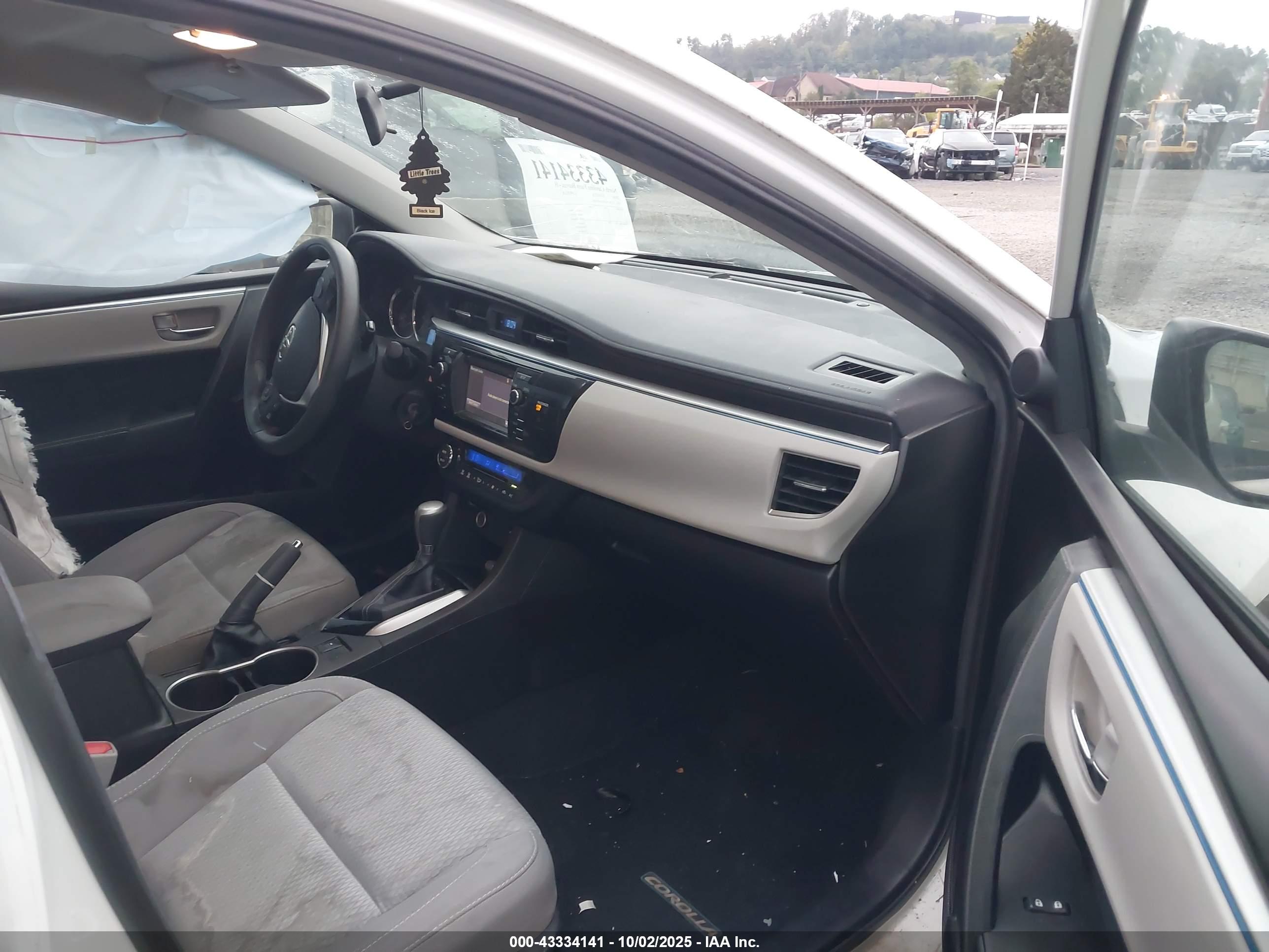 TOYOTA COROLLA image 5
