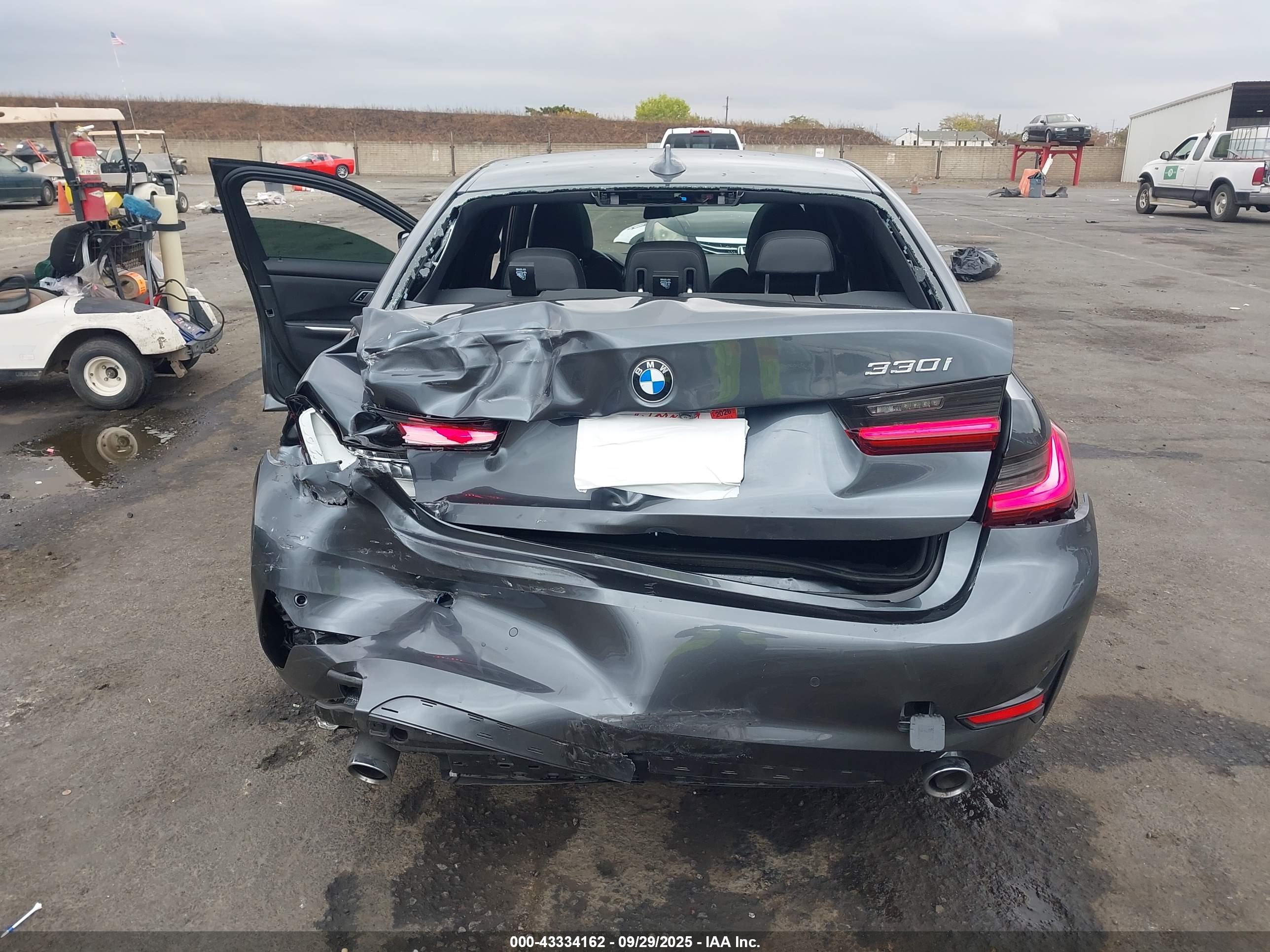 BMW 330I image 6