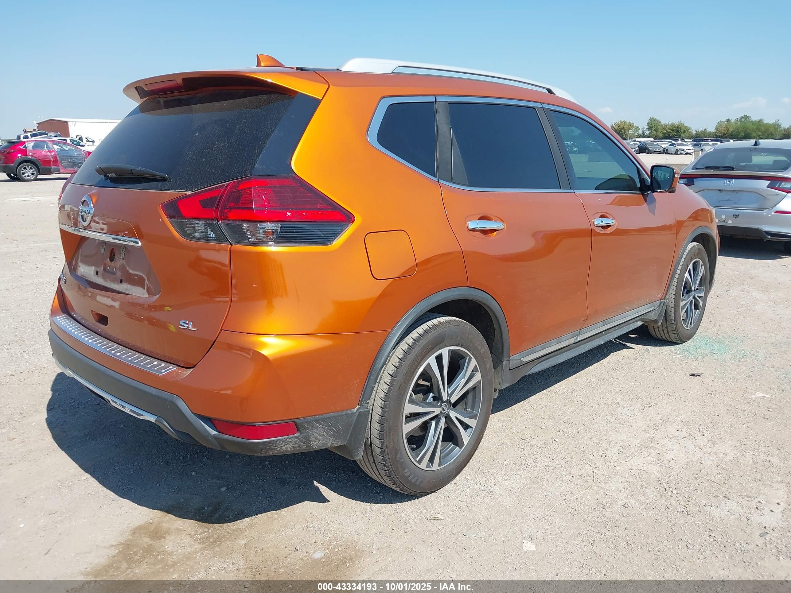 NISSAN ROGUE image 4