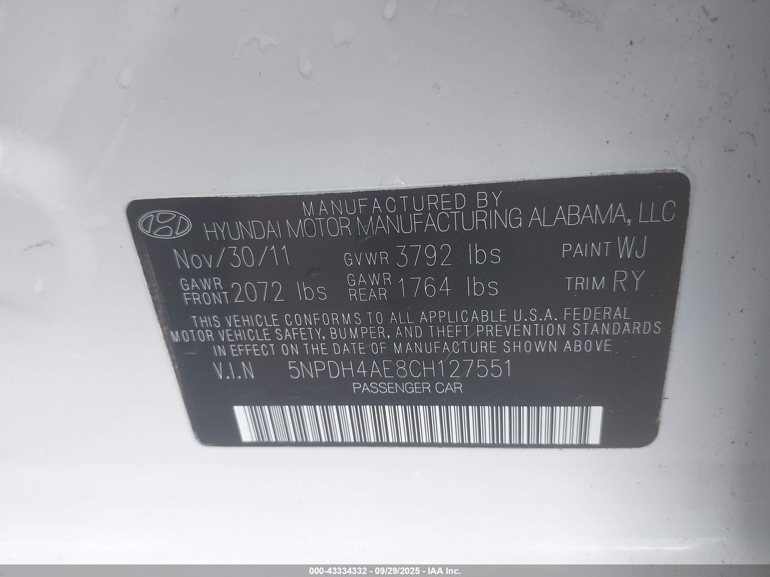 HYUNDAI ELANTRA image 9