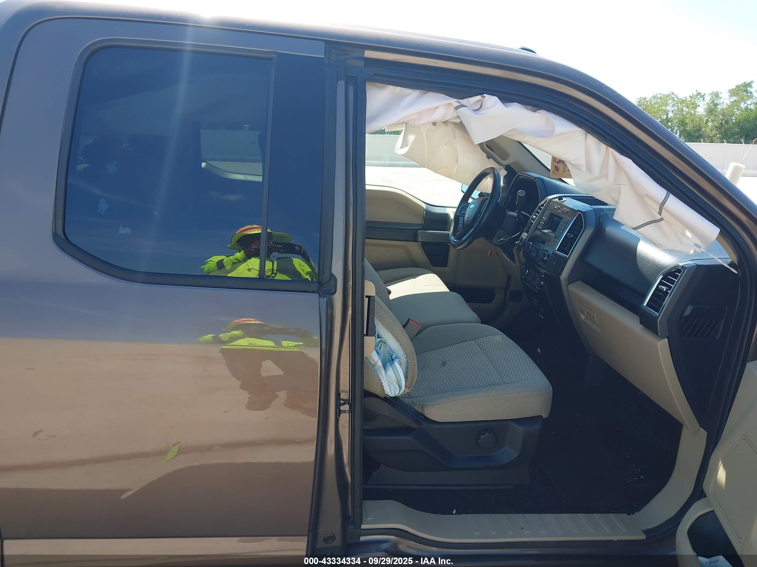 FORD F-150 image 5