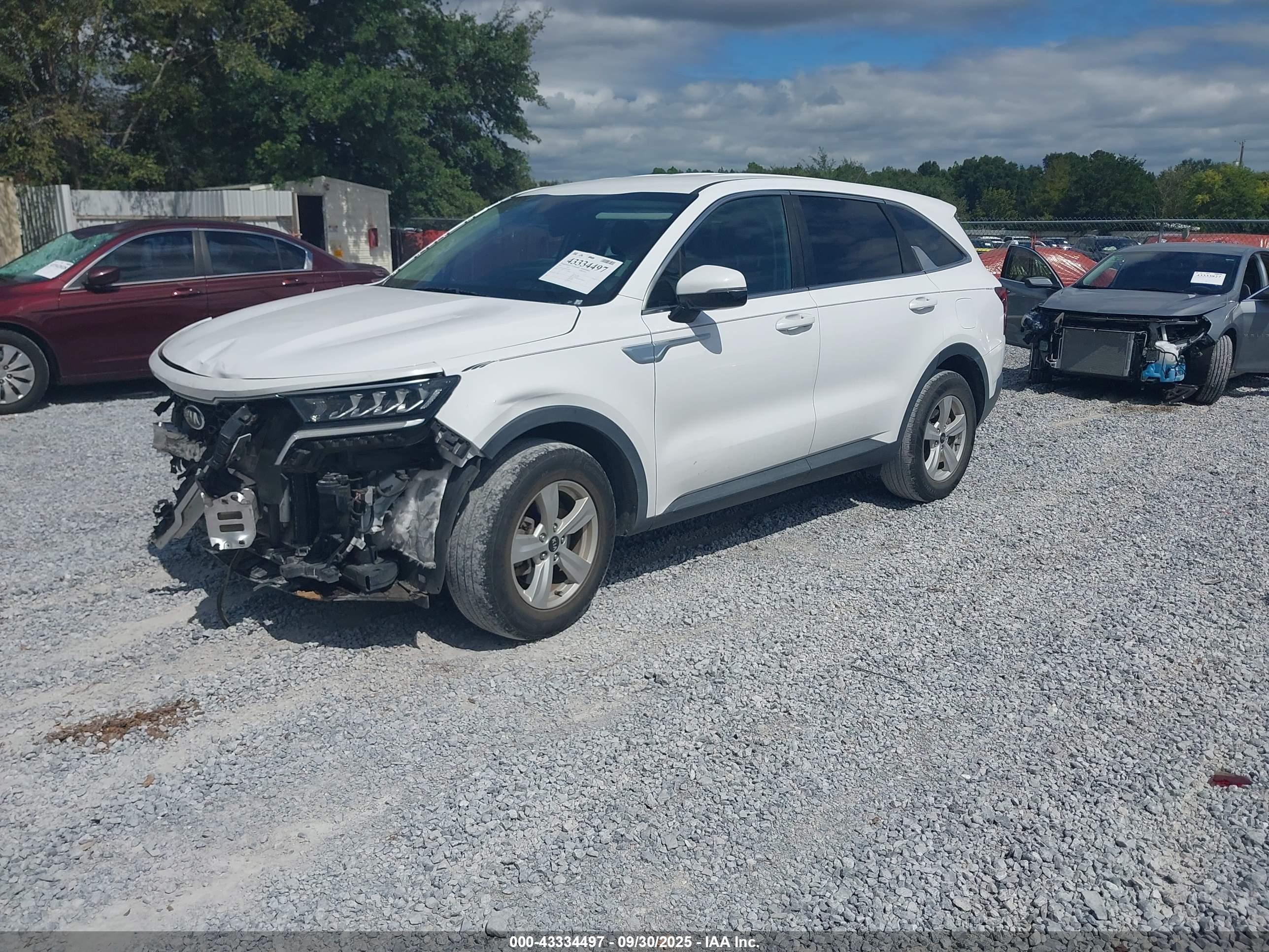 KIA SORENTO image 2