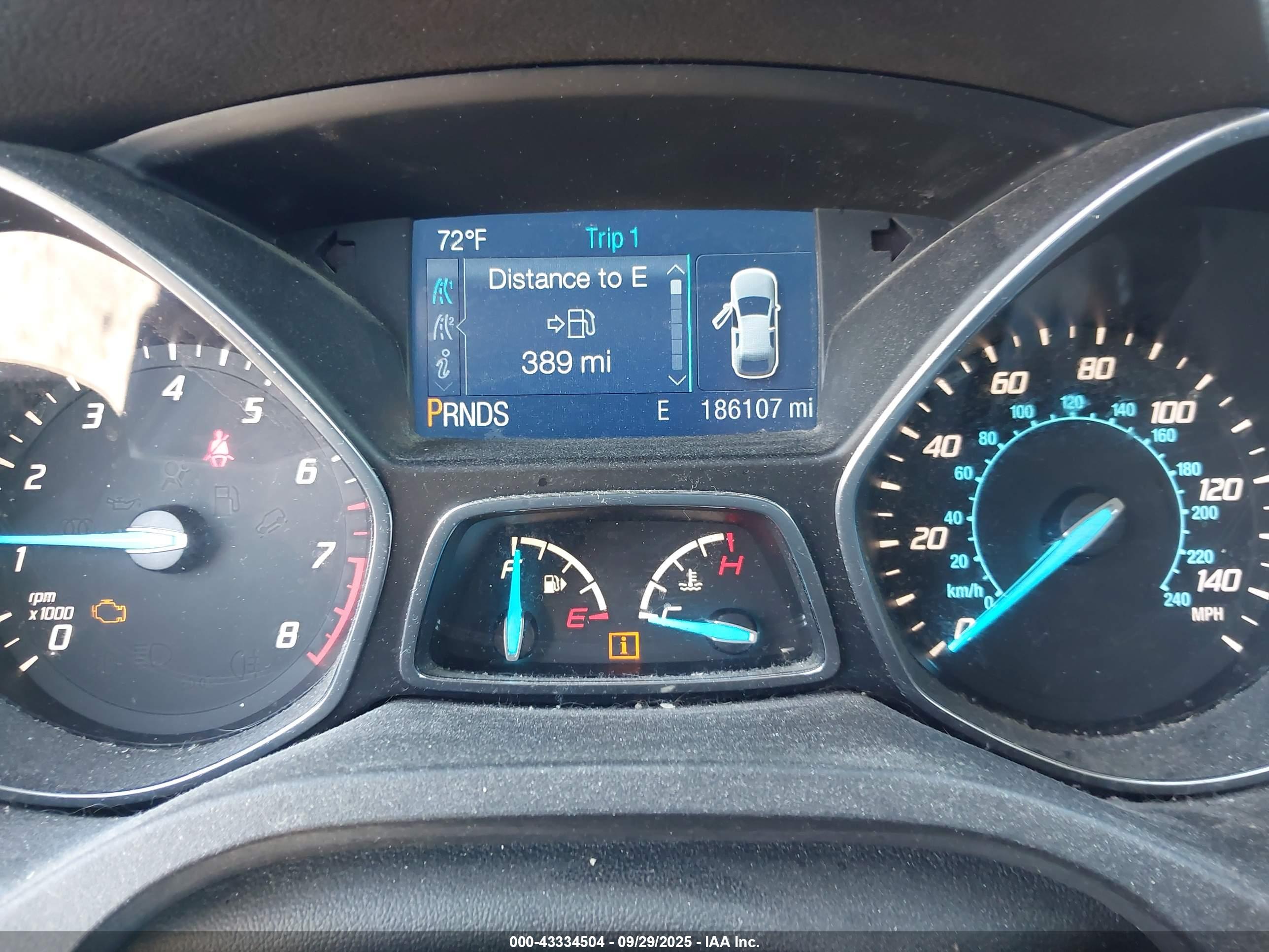 FORD ESCAPE image 7