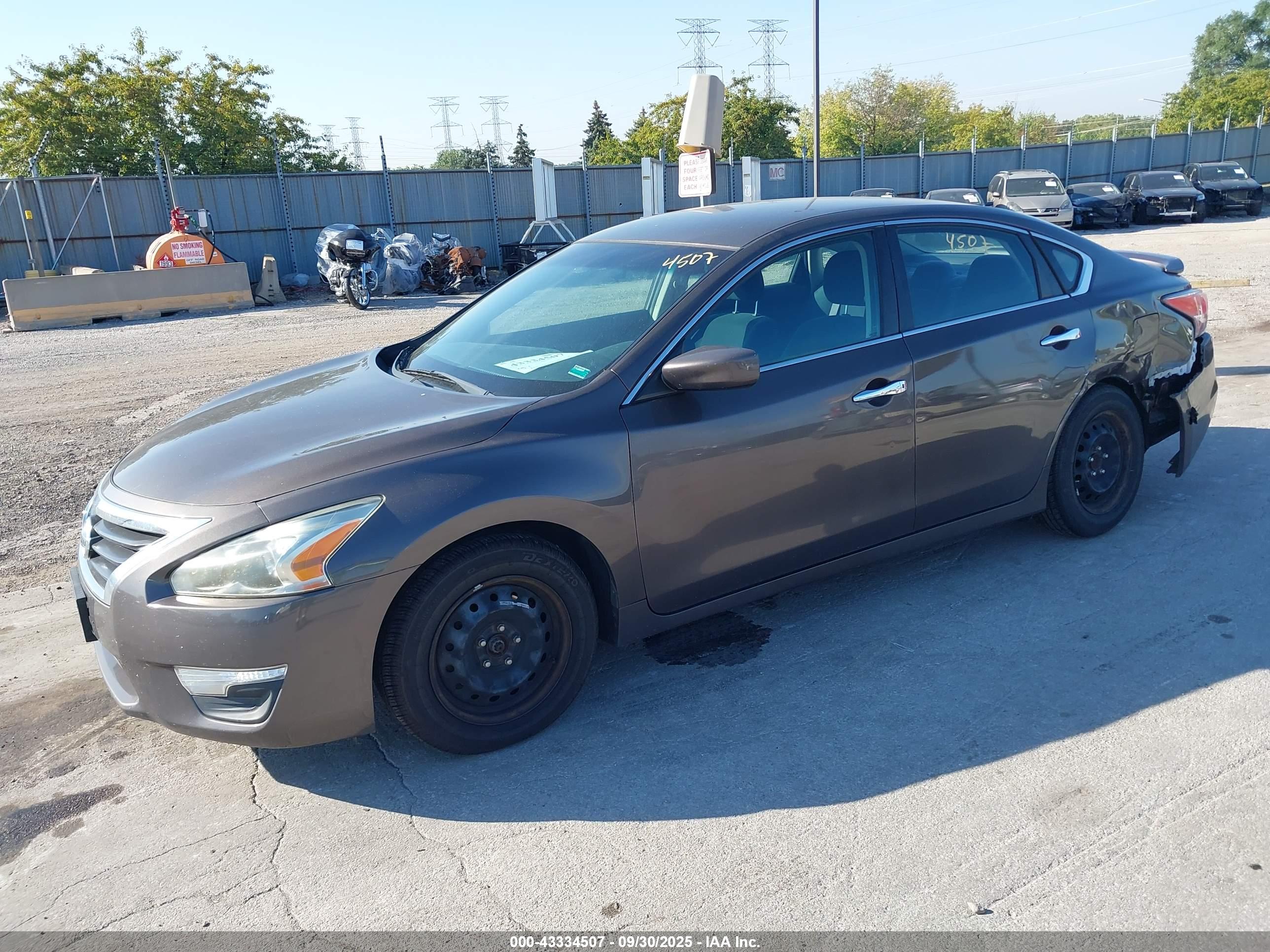 NISSAN ALTIMA image 2